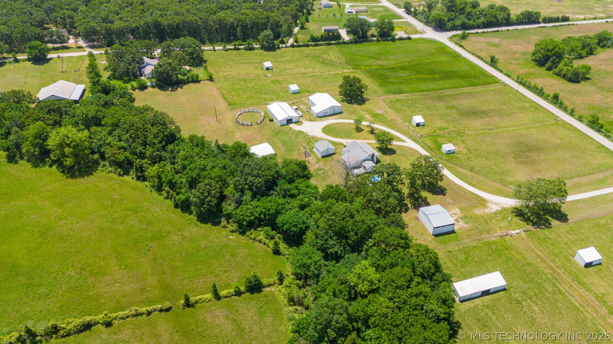 16881 S 4220 Road Property Photo 4