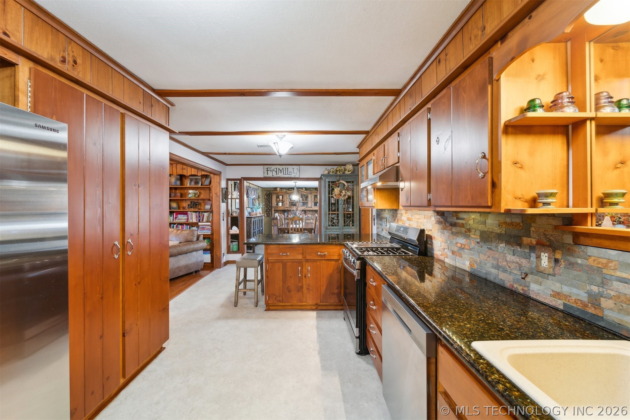 16881 S 4220 Road Property Photo 19