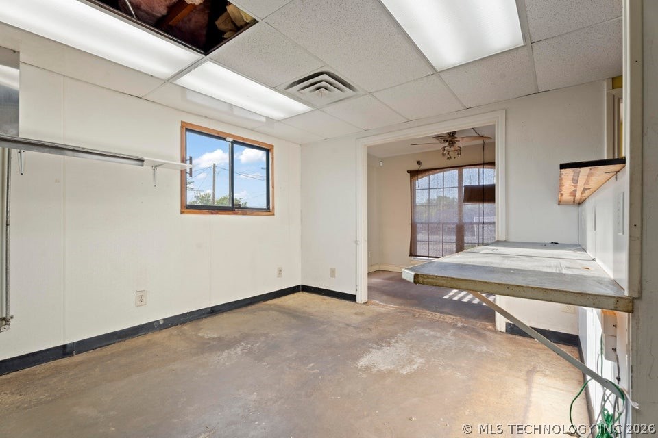 310 E 3rd Street Property Photo 8