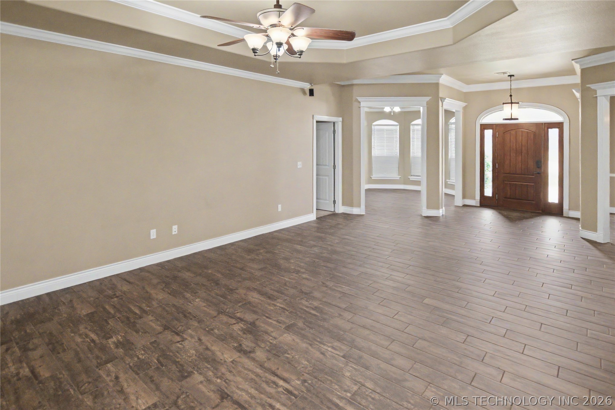 3885 Lexington Avenue Property Photo 5