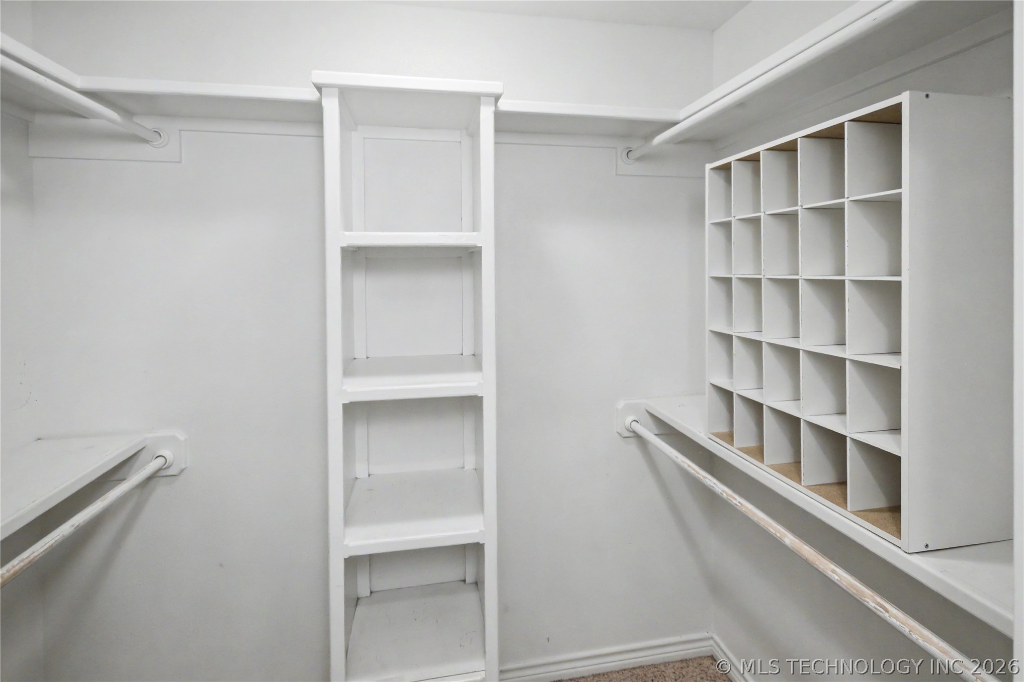 3885 Lexington Avenue Property Photo 18