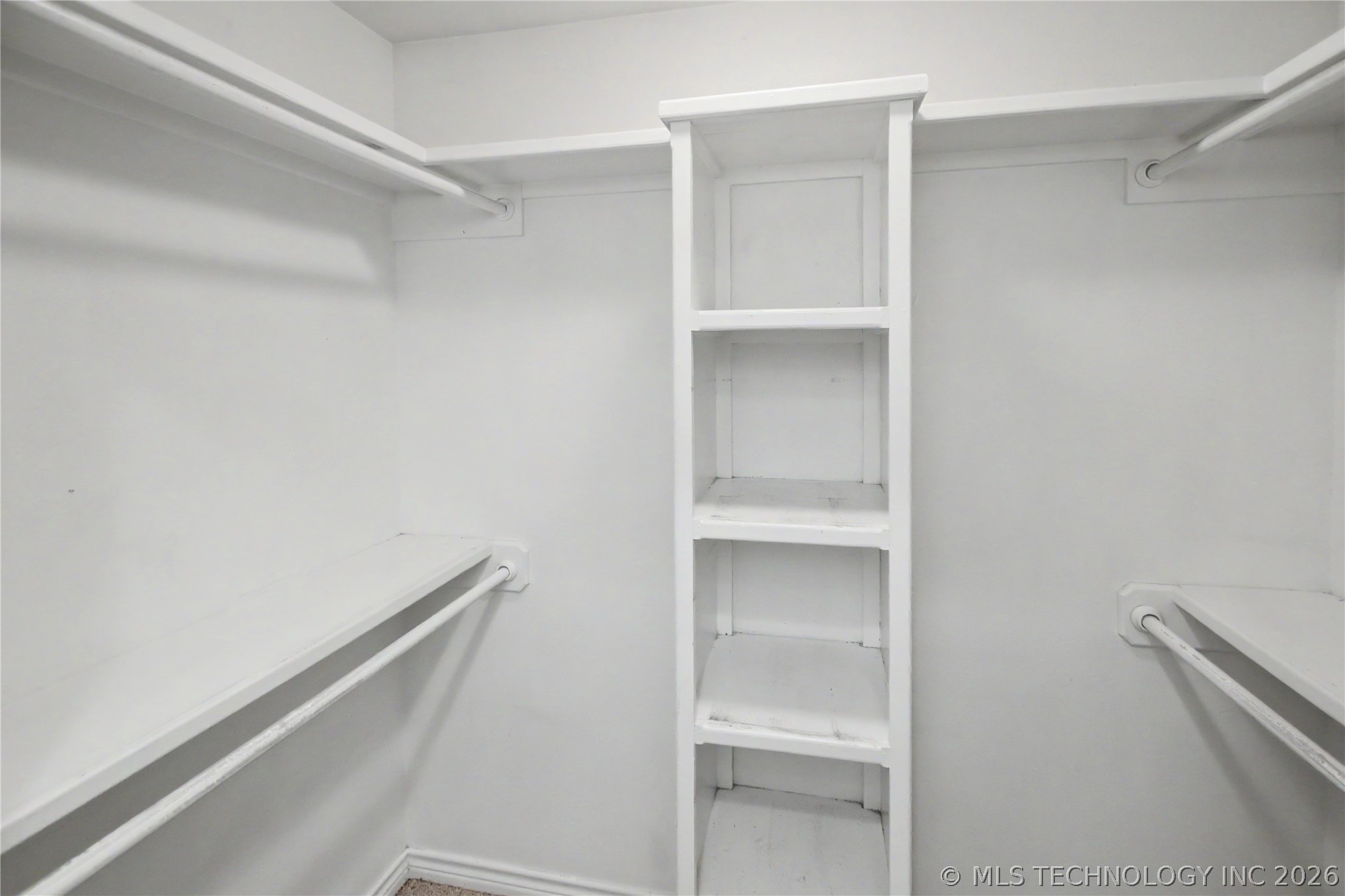 3885 Lexington Avenue Property Photo 19