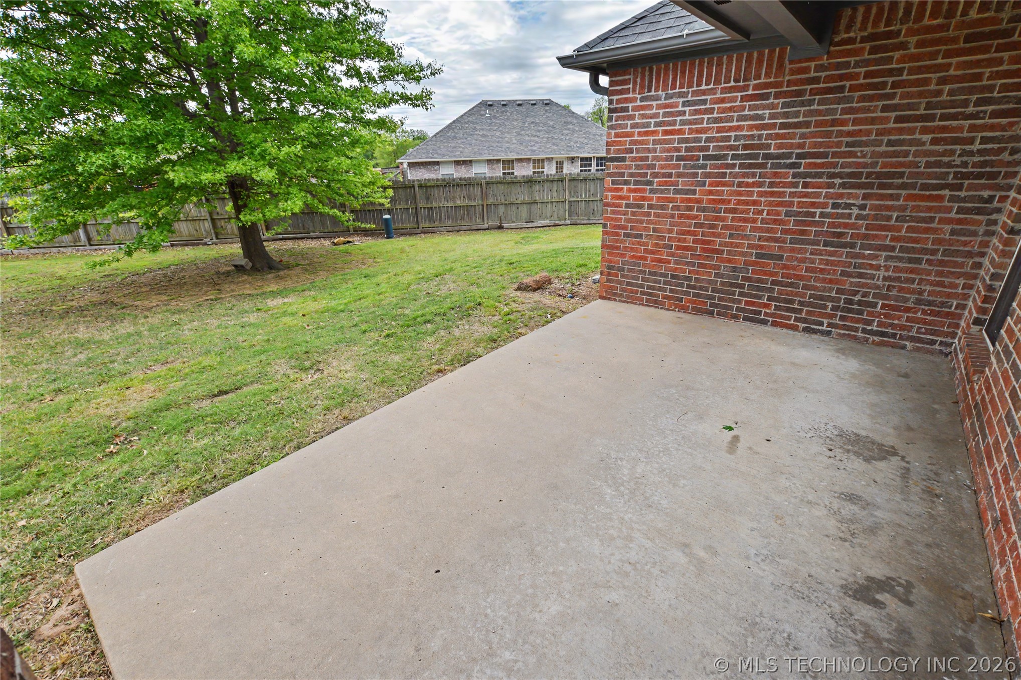 3885 Lexington Avenue Property Photo 26