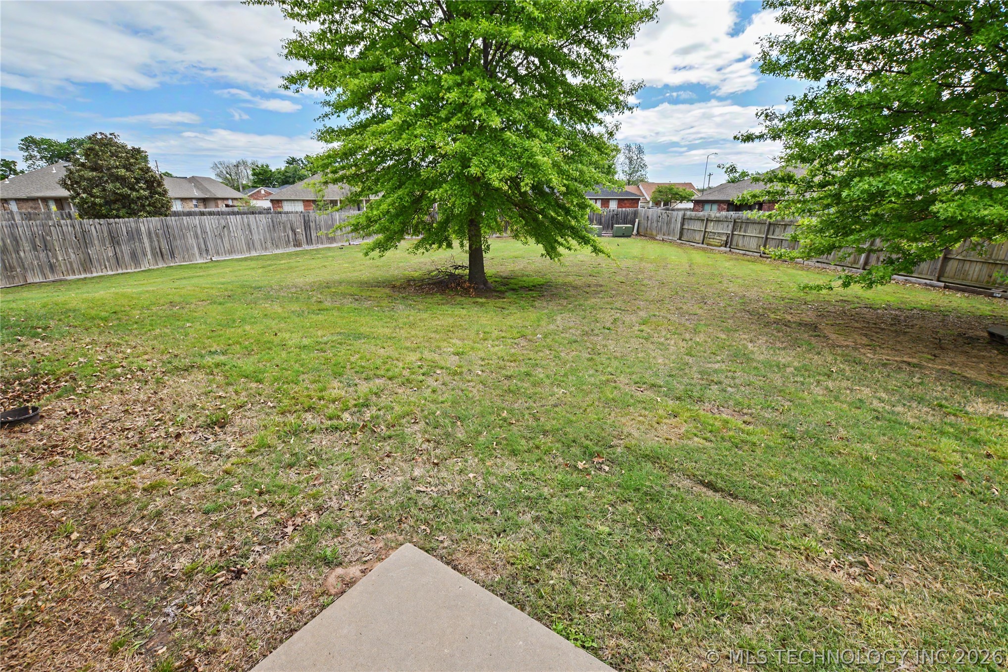 3885 Lexington Avenue Property Photo 27