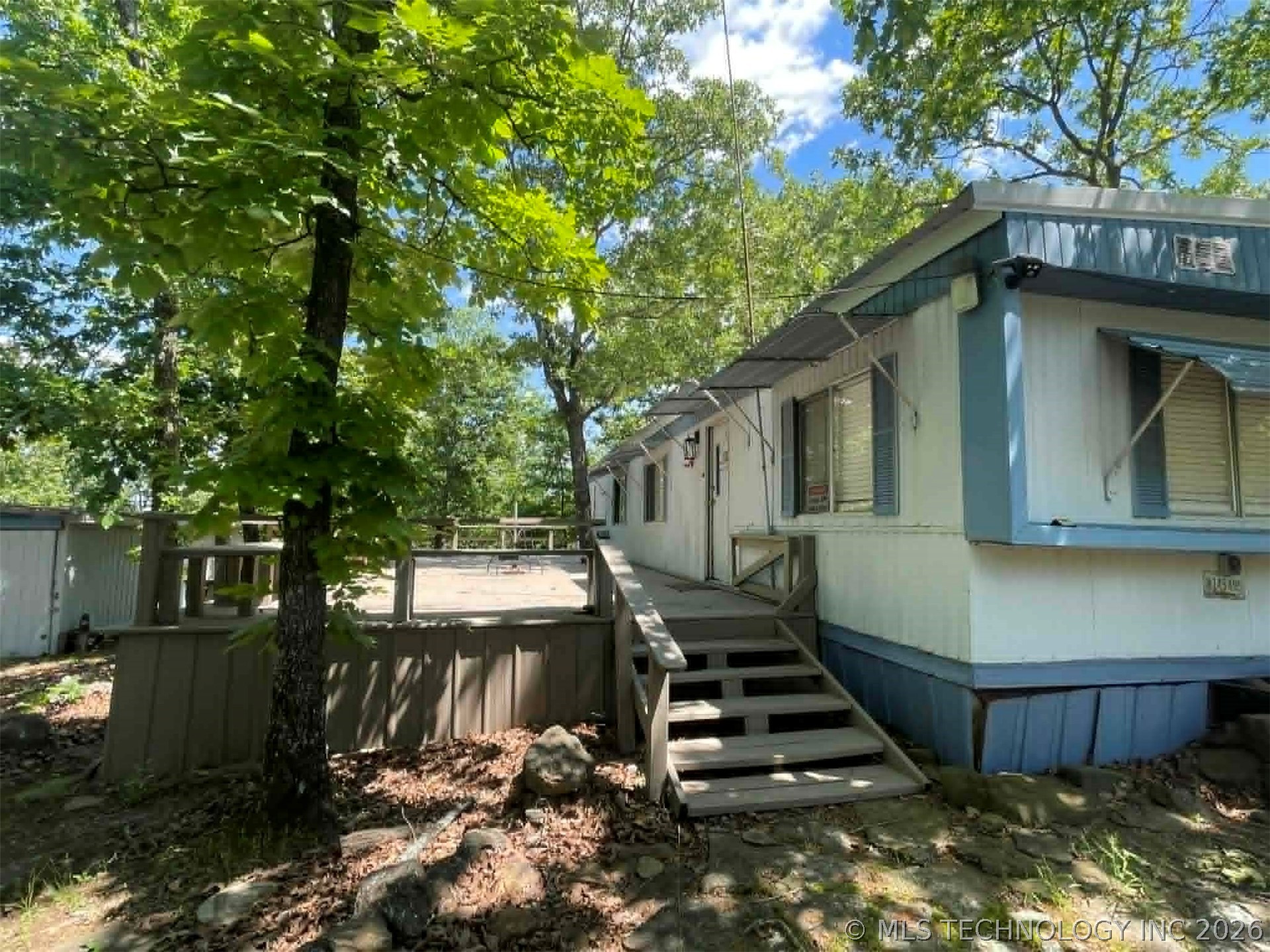 35708 S Fox Hill Road Property Photo 2