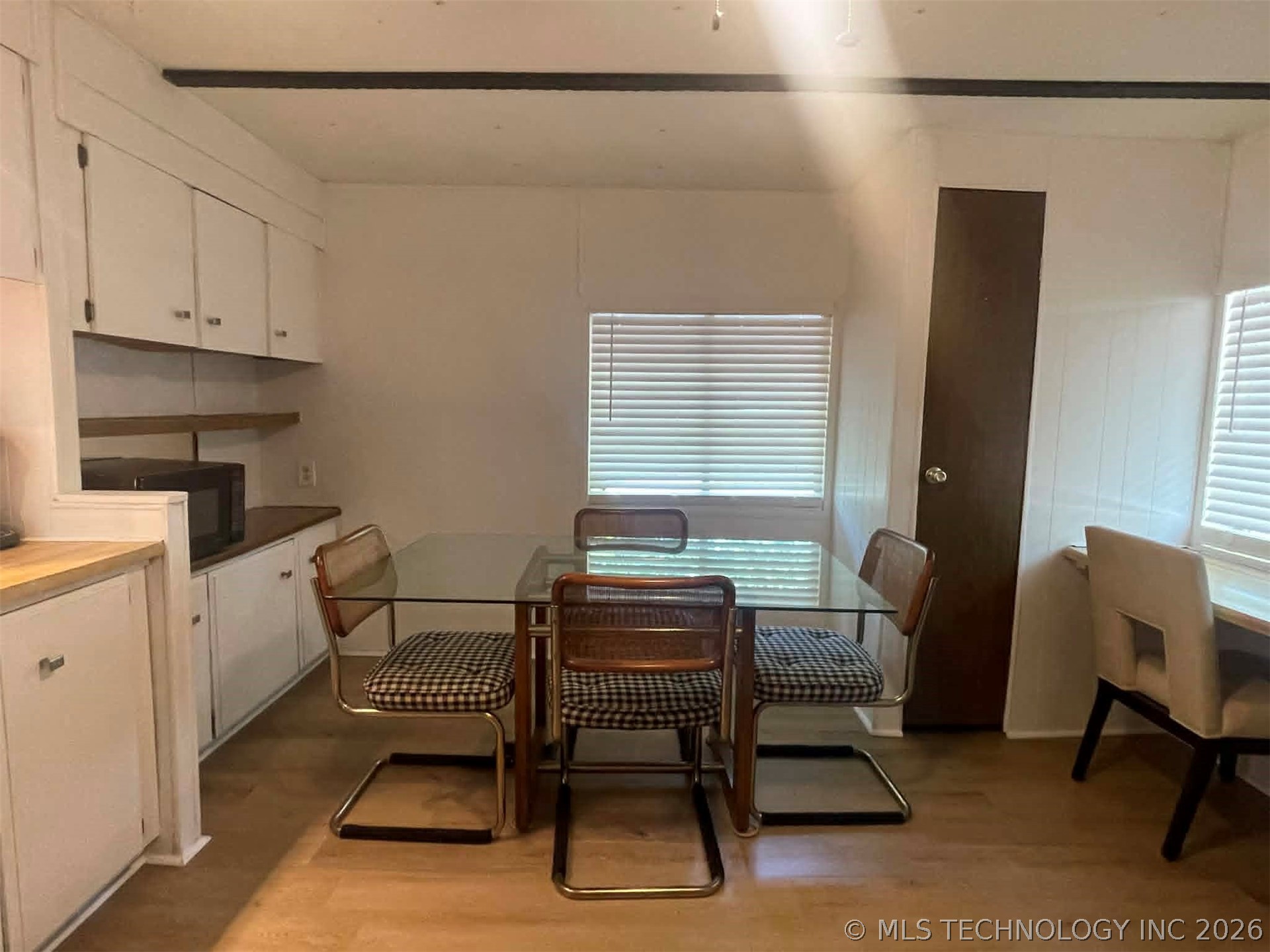 35708 S Fox Hill Road Property Photo 9