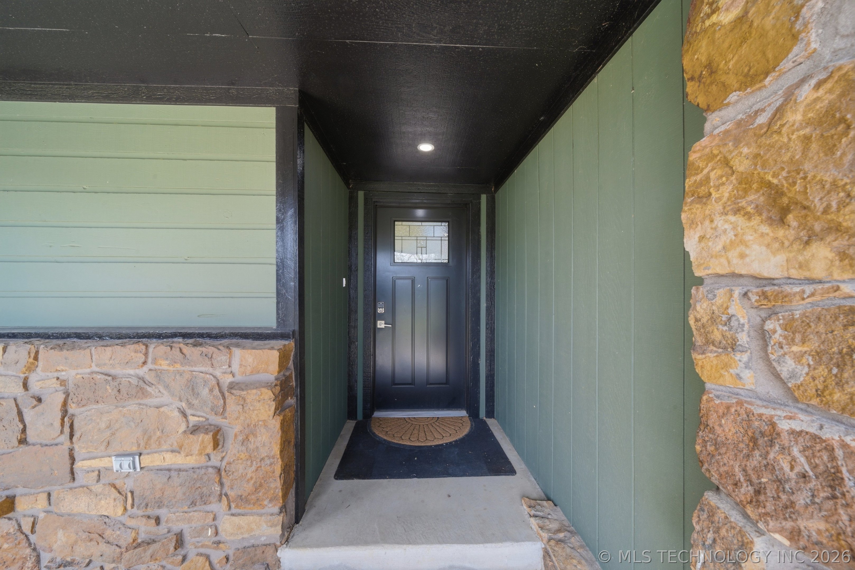 12450 S Elwood Avenue Property Photo 4
