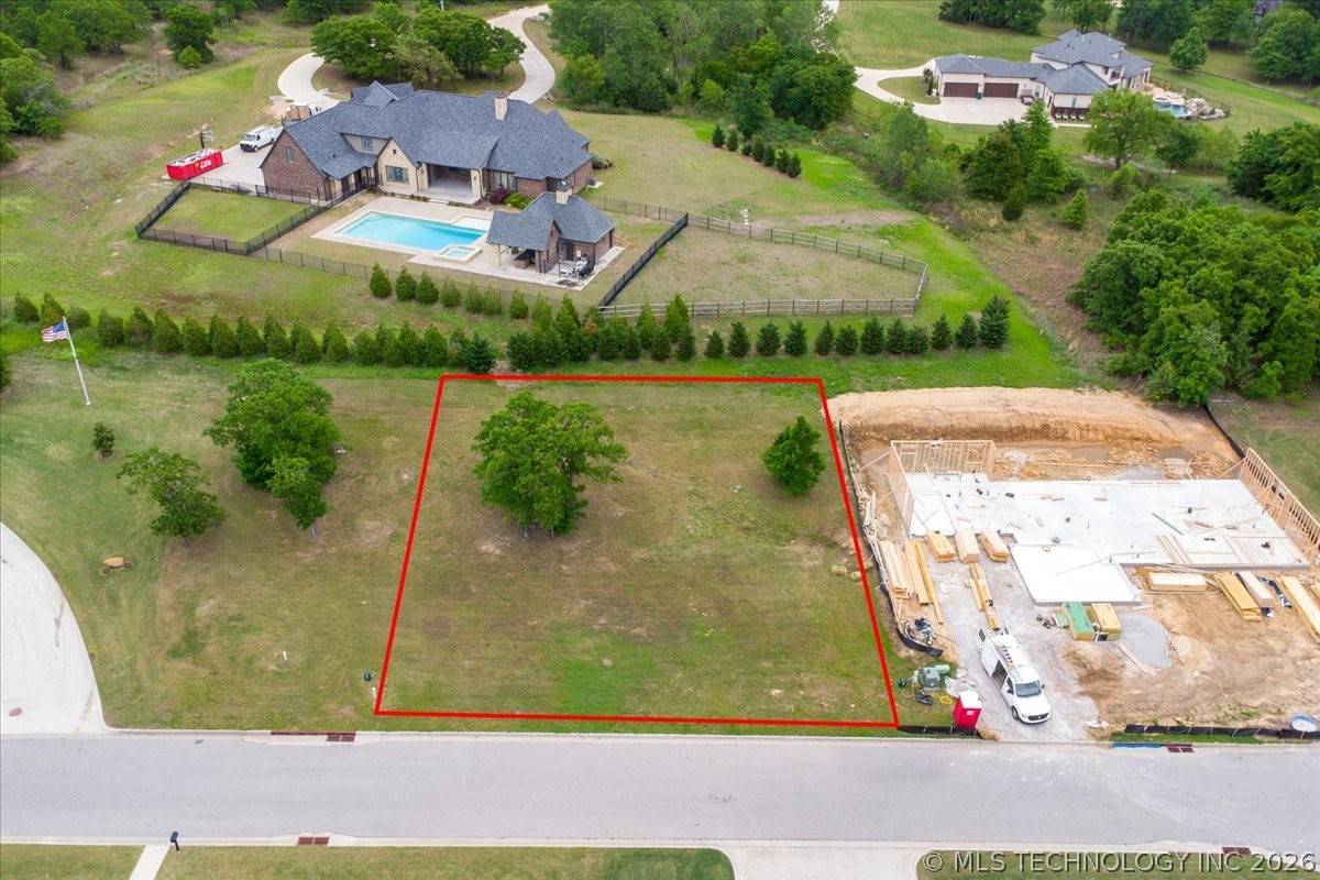 461 Creekside Drive Property Photo 11