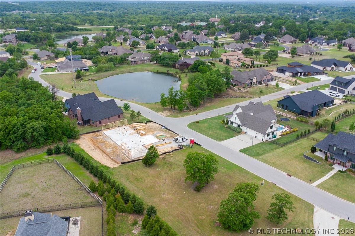 461 Creekside Drive Property Photo 13