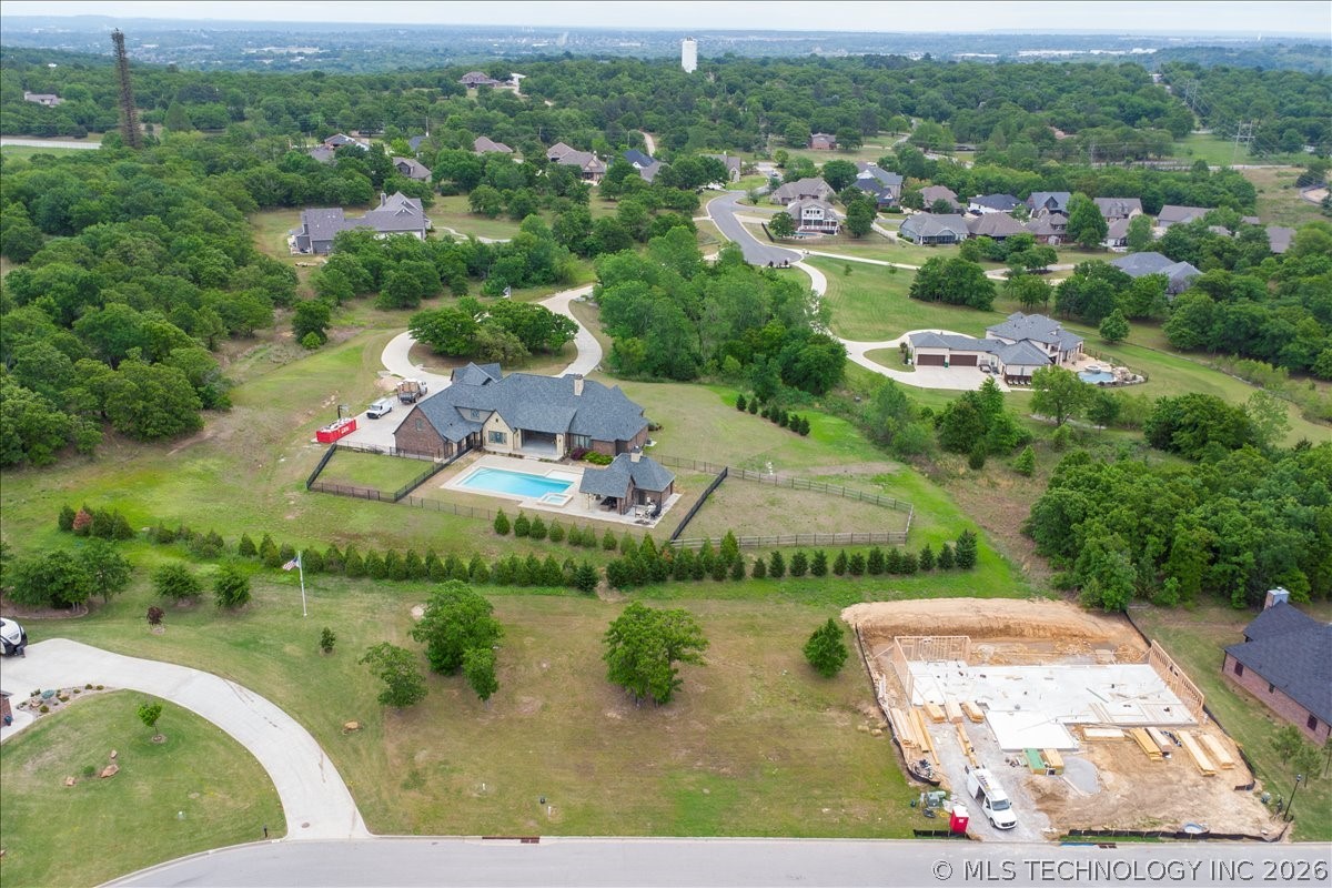 461 Creekside Drive Property Photo 15