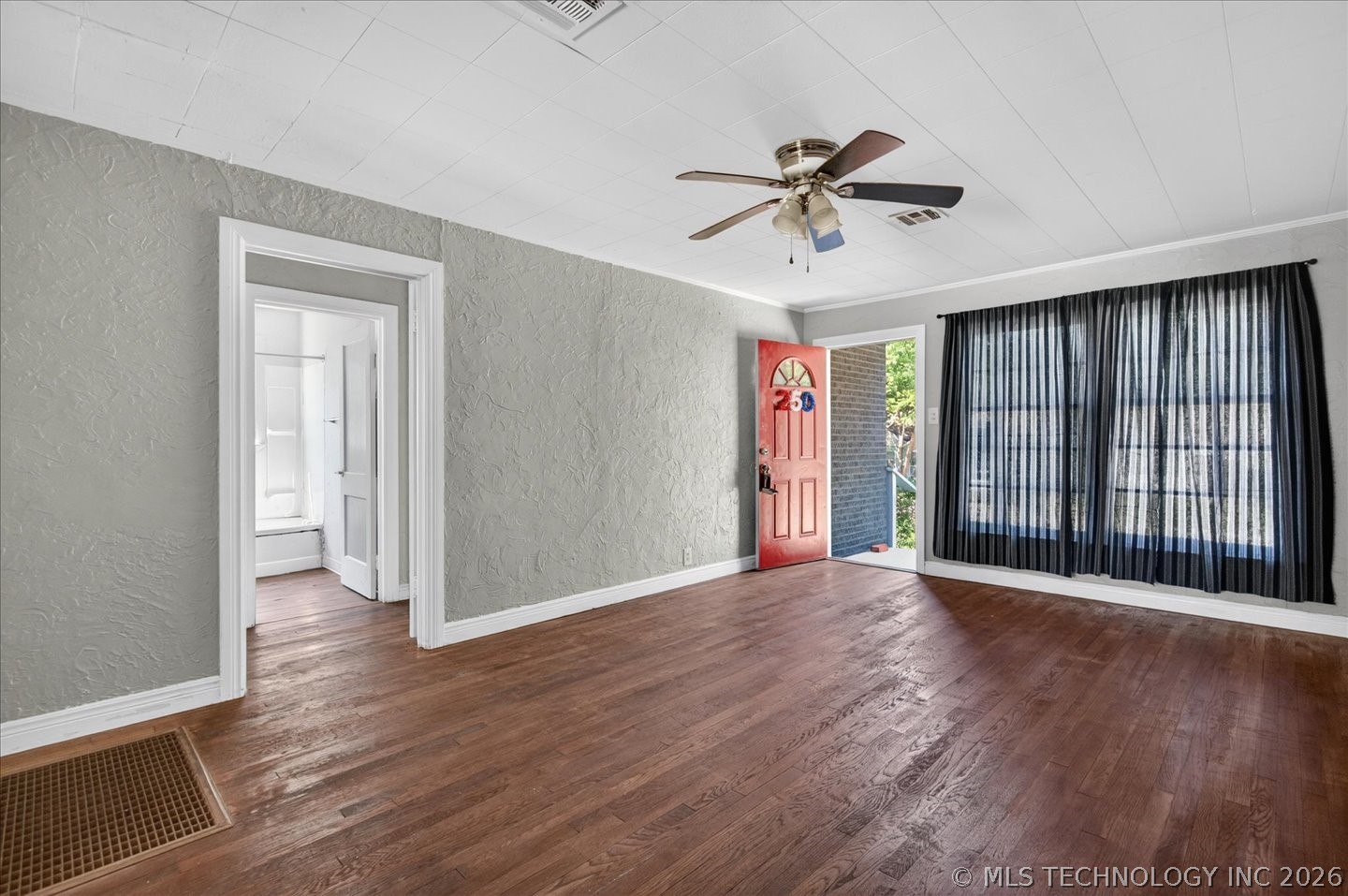 1936 S Johnstone Avenue Property Photo 7