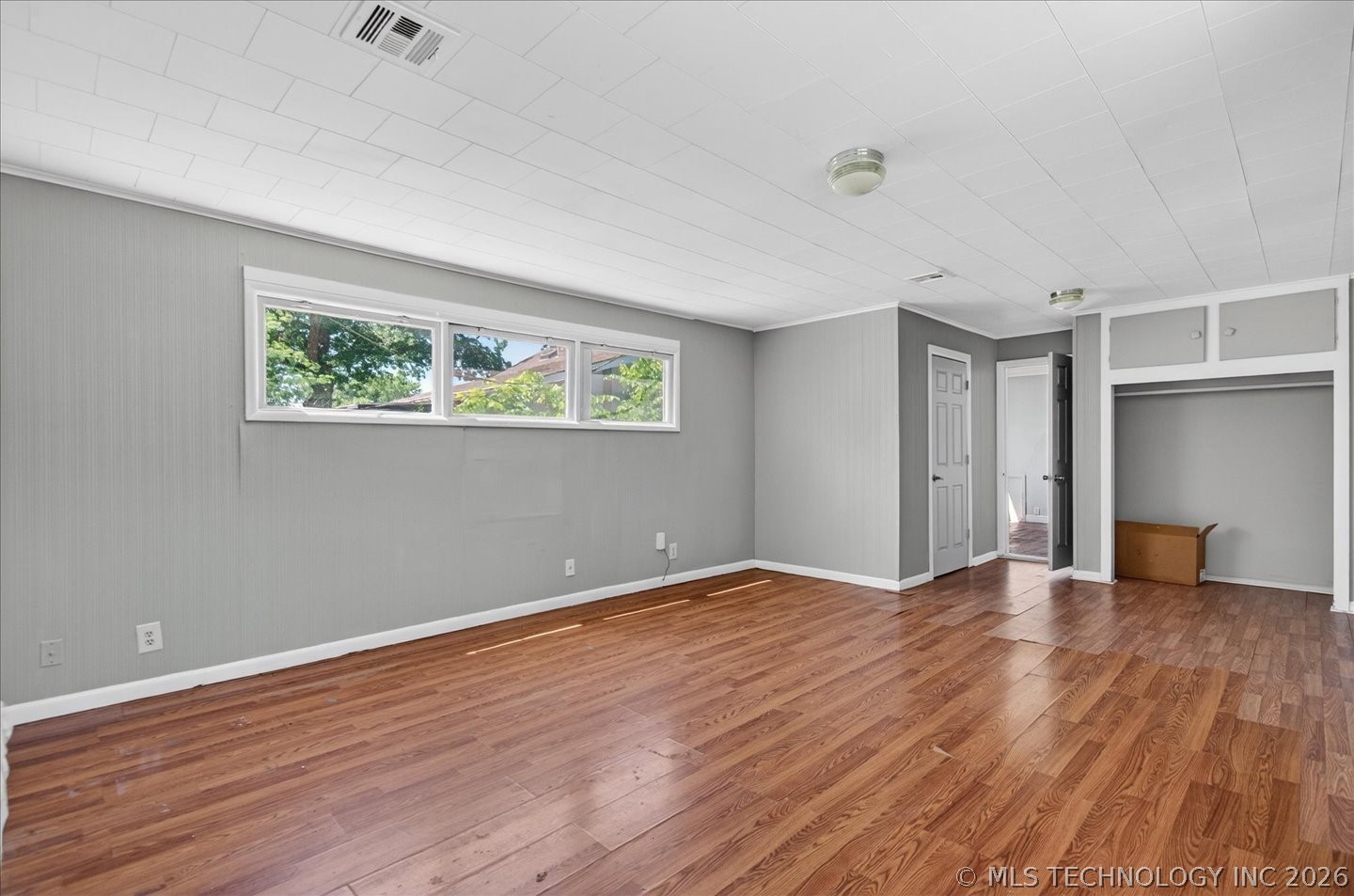 1936 S Johnstone Avenue Property Photo 23