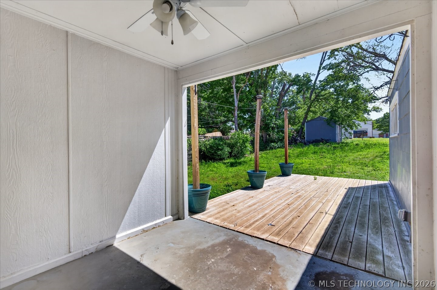 1936 S Johnstone Avenue Property Photo 28