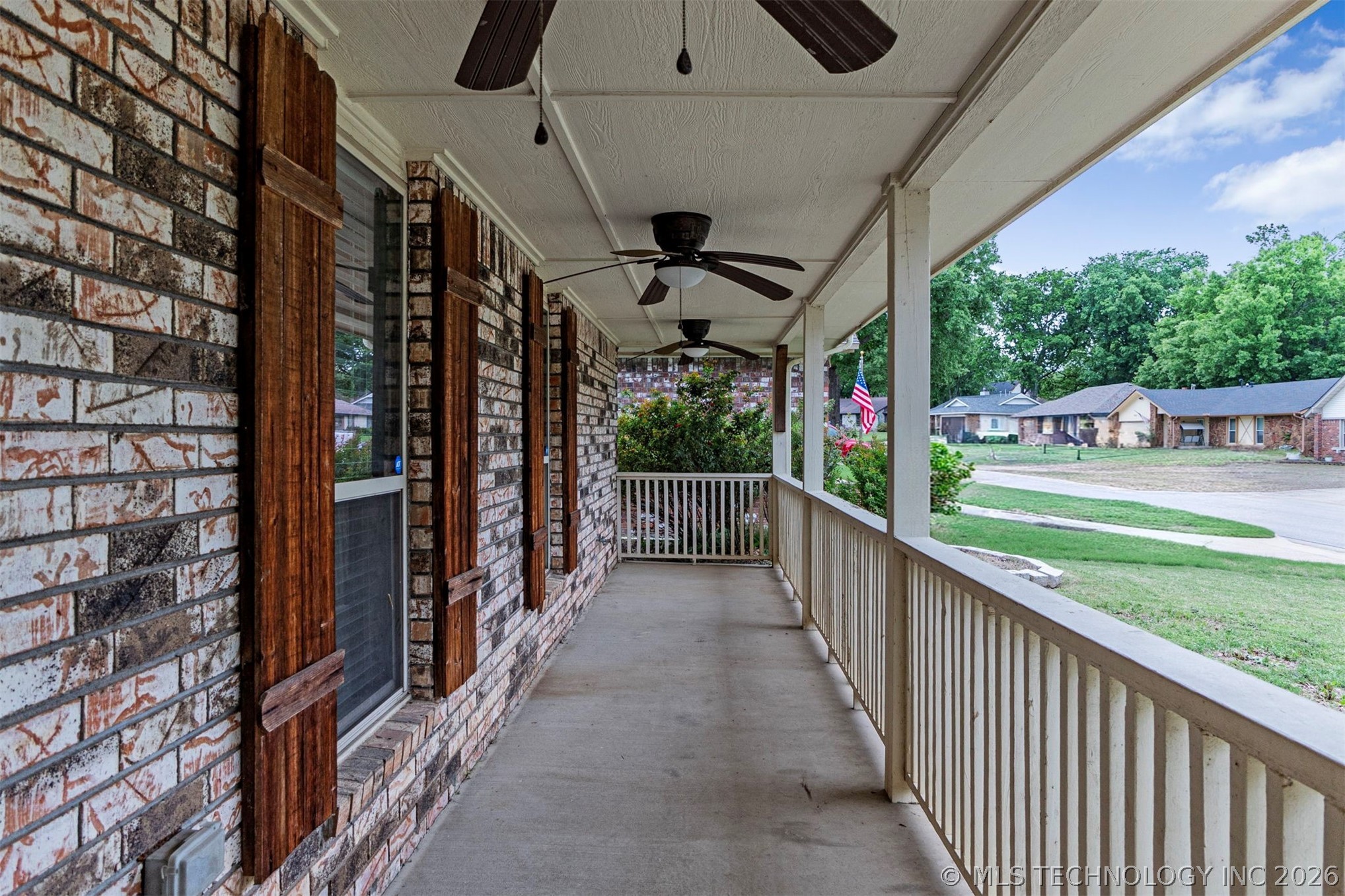 1737 W 63rd Street Property Photo 2