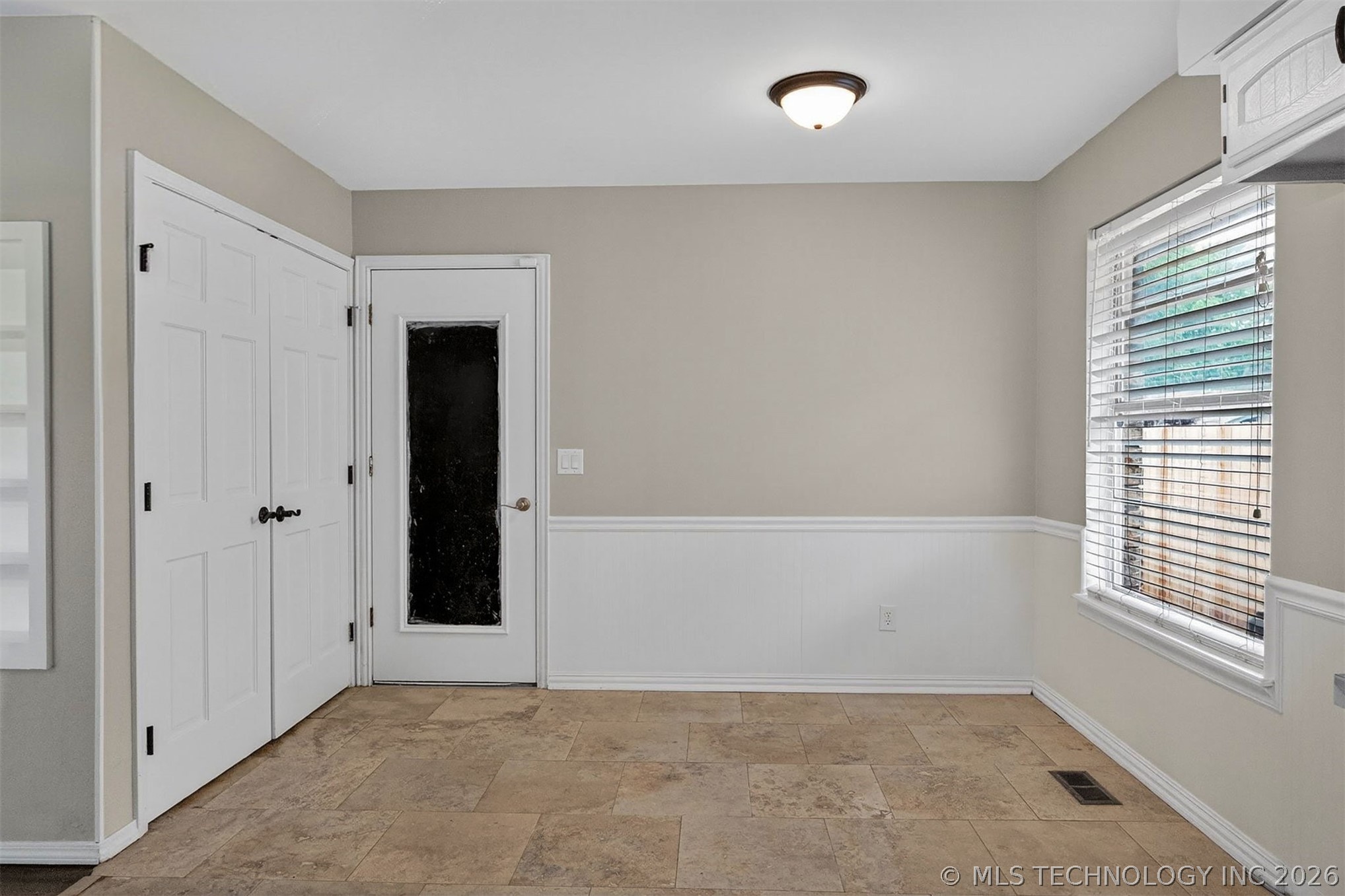 1737 W 63rd Street Property Photo 13