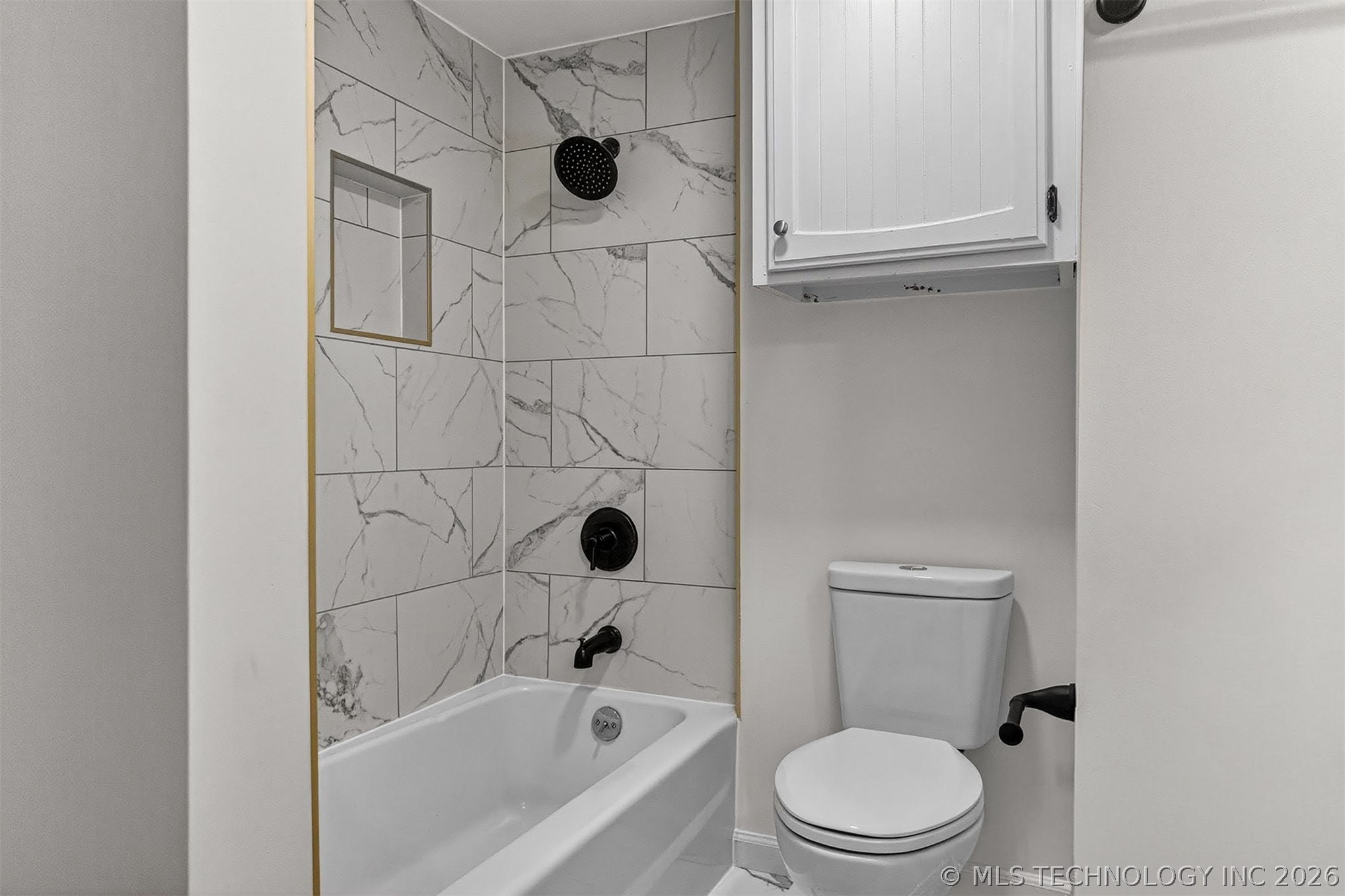 1737 W 63rd Street Property Photo 23