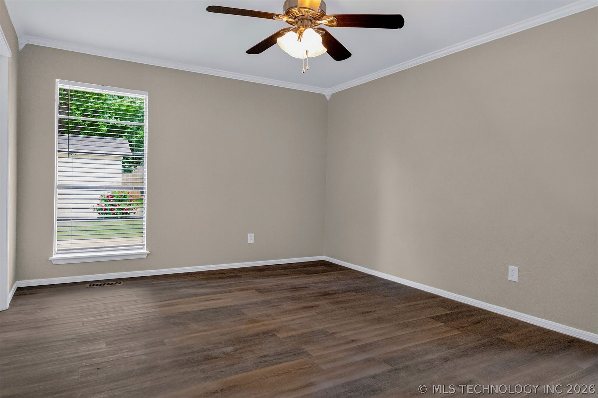 1737 W 63rd Street Property Photo 24