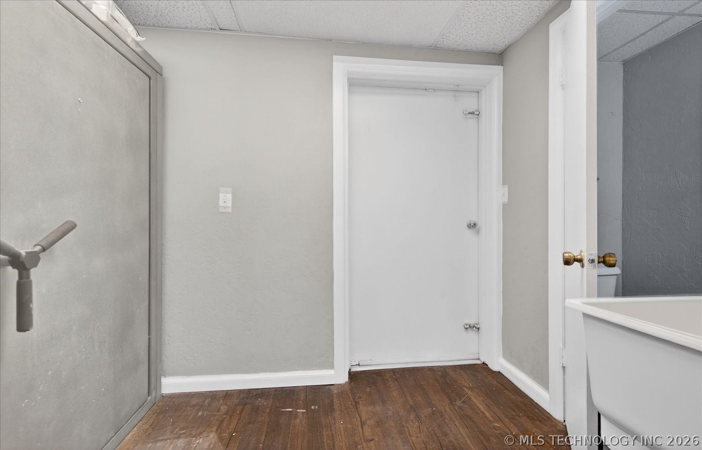 145 Se Washington Boulevard Property Photo 7
