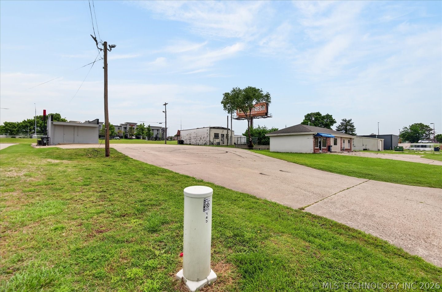 145 Se Washington Boulevard Property Photo 12