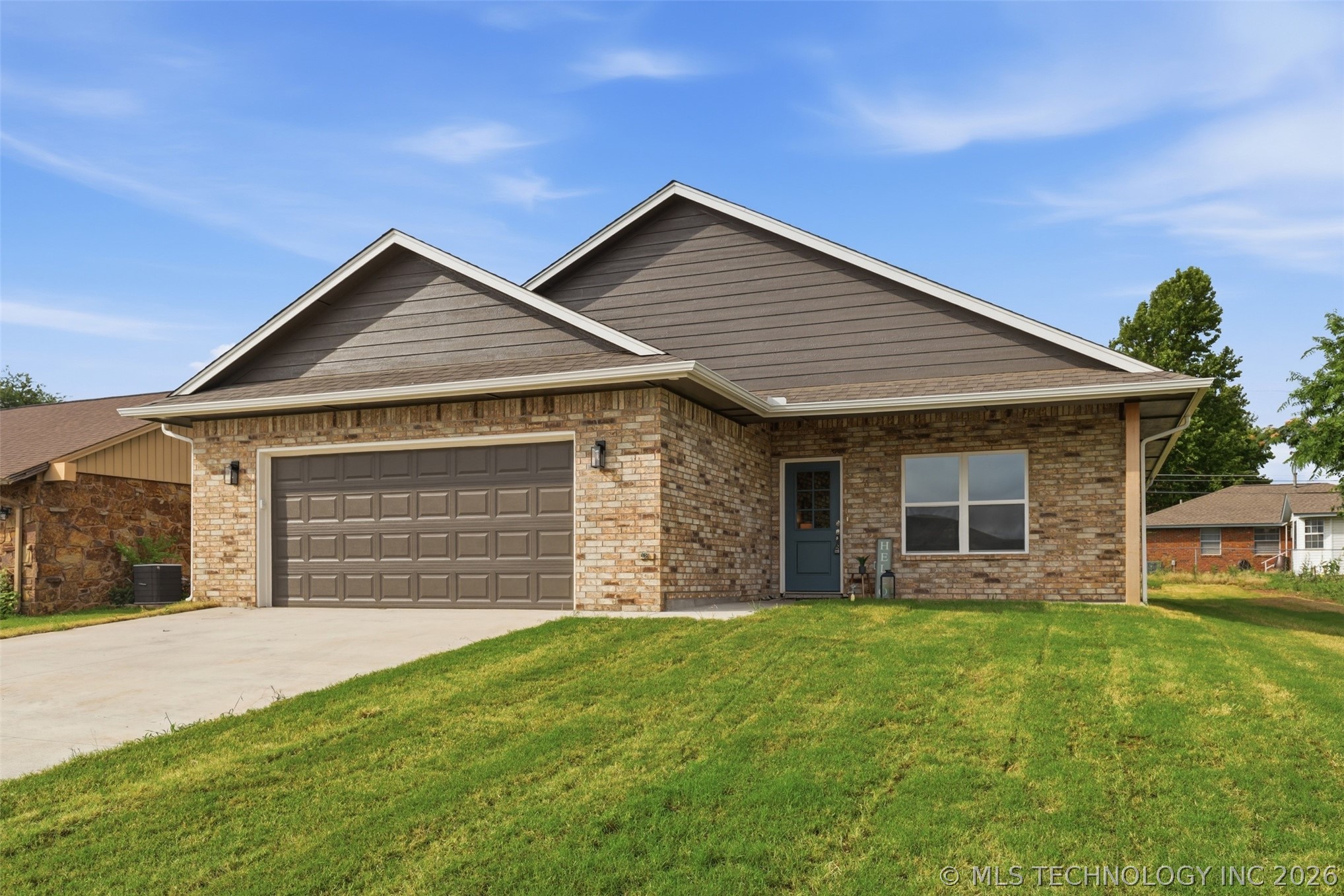 114 Sooner Drive Property Photo 2