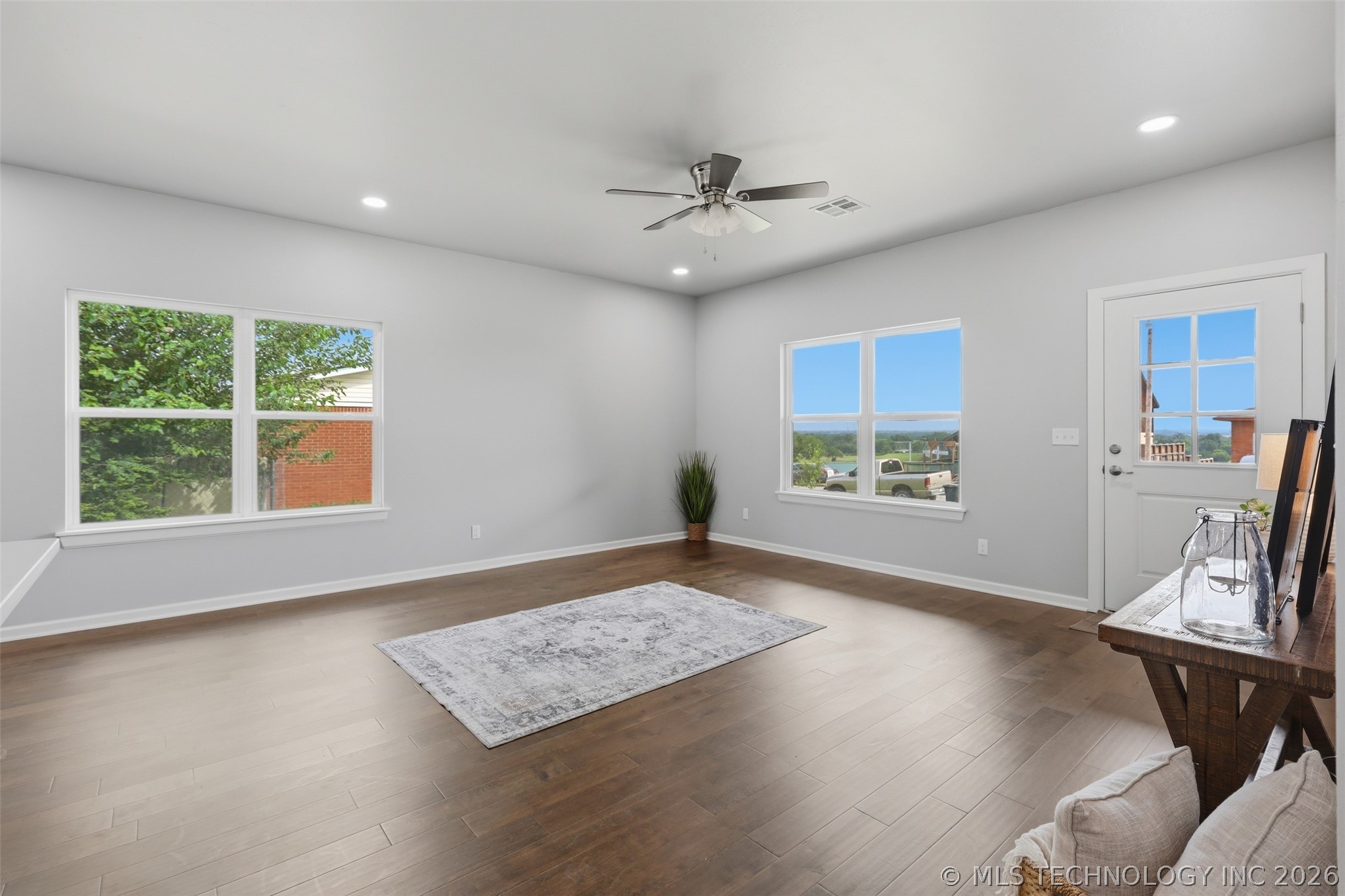 114 Sooner Drive Property Photo 6
