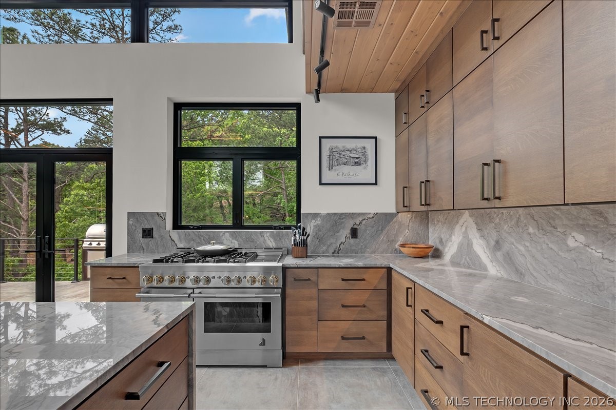 2614699 Property Photo 17
