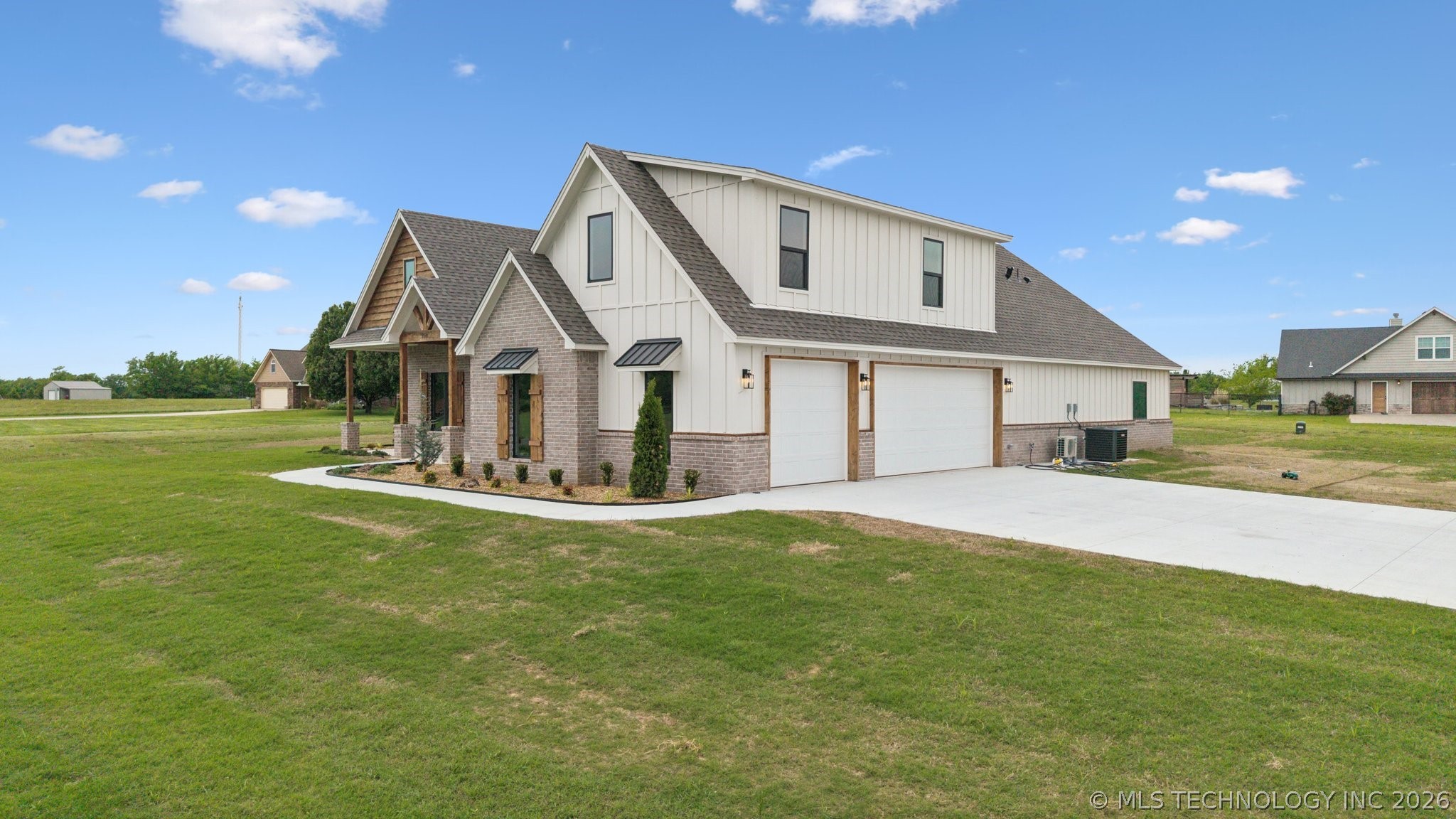 956 Blue Bird Lane Property Photo 10