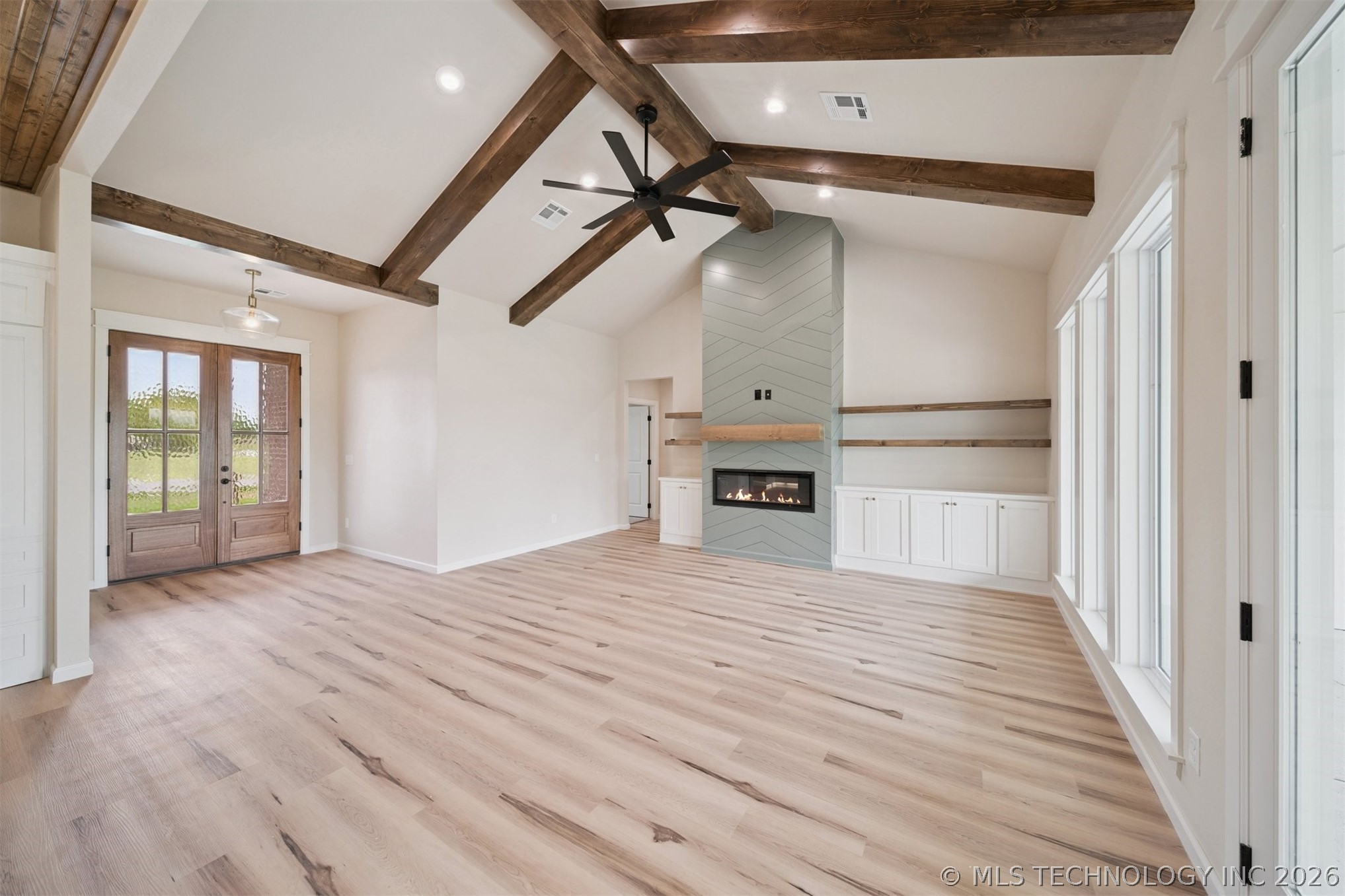 956 Blue Bird Lane Property Photo 19