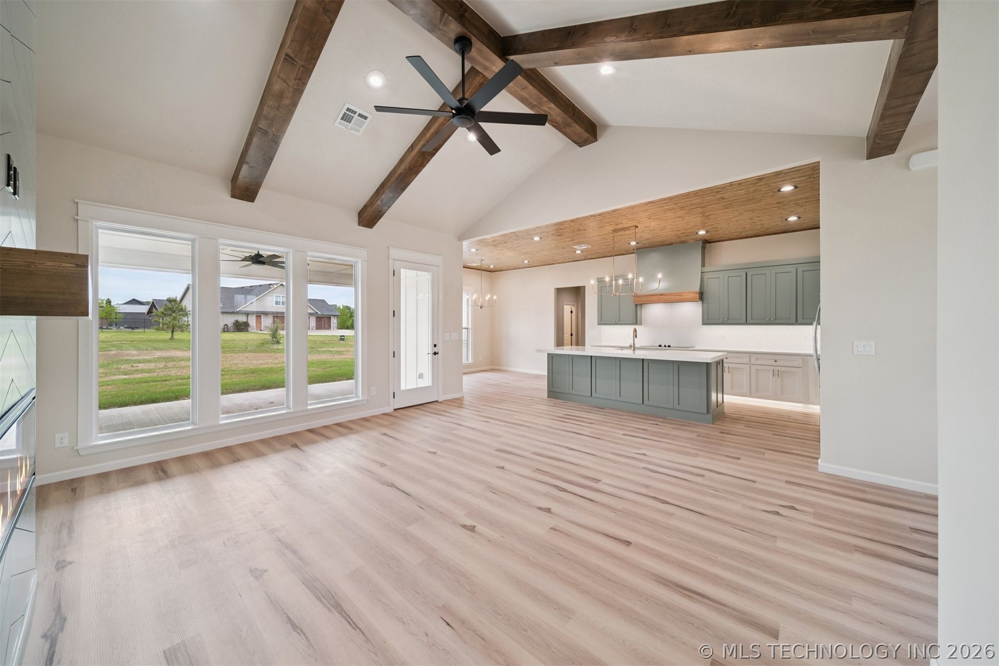 956 Blue Bird Lane Property Photo 22