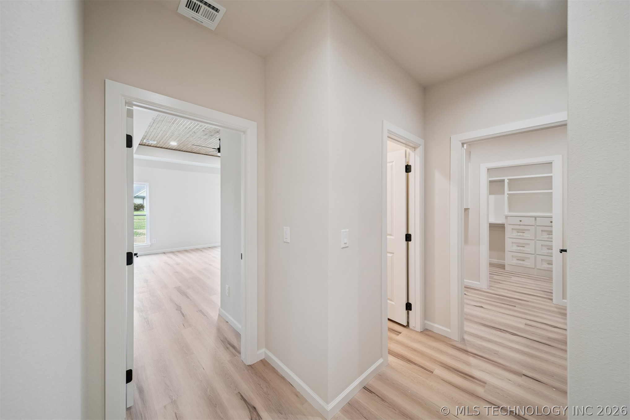 956 Blue Bird Lane Property Photo 31