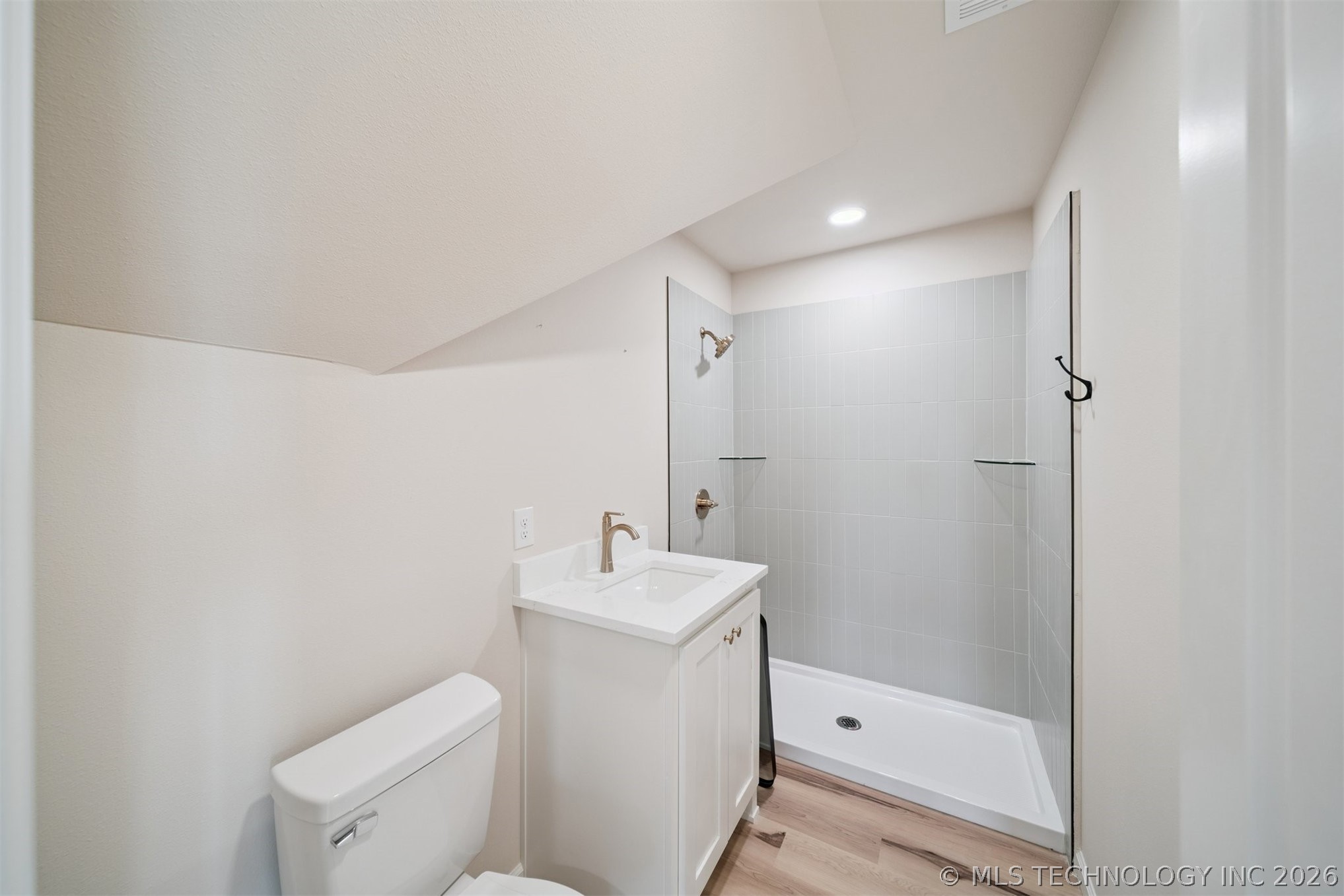 956 Blue Bird Lane Property Photo 60