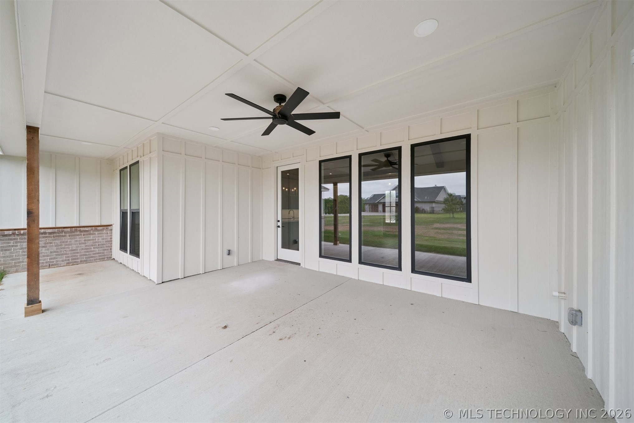 956 Blue Bird Lane Property Photo 62