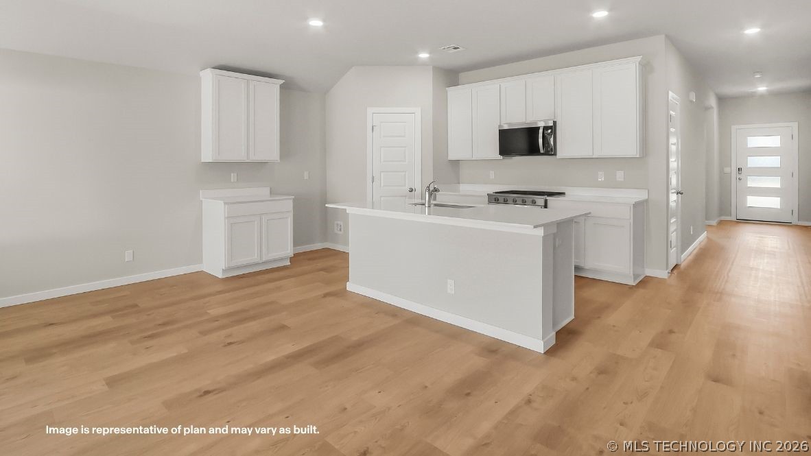 208 Washington Street Property Photo 6