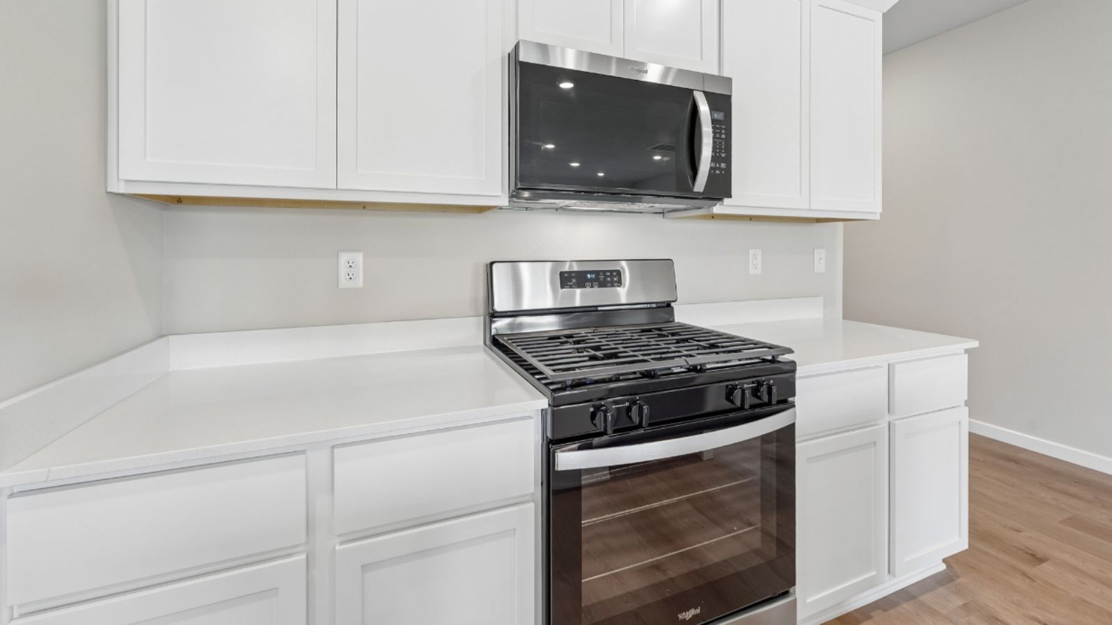 208 Washington Street Property Photo 9