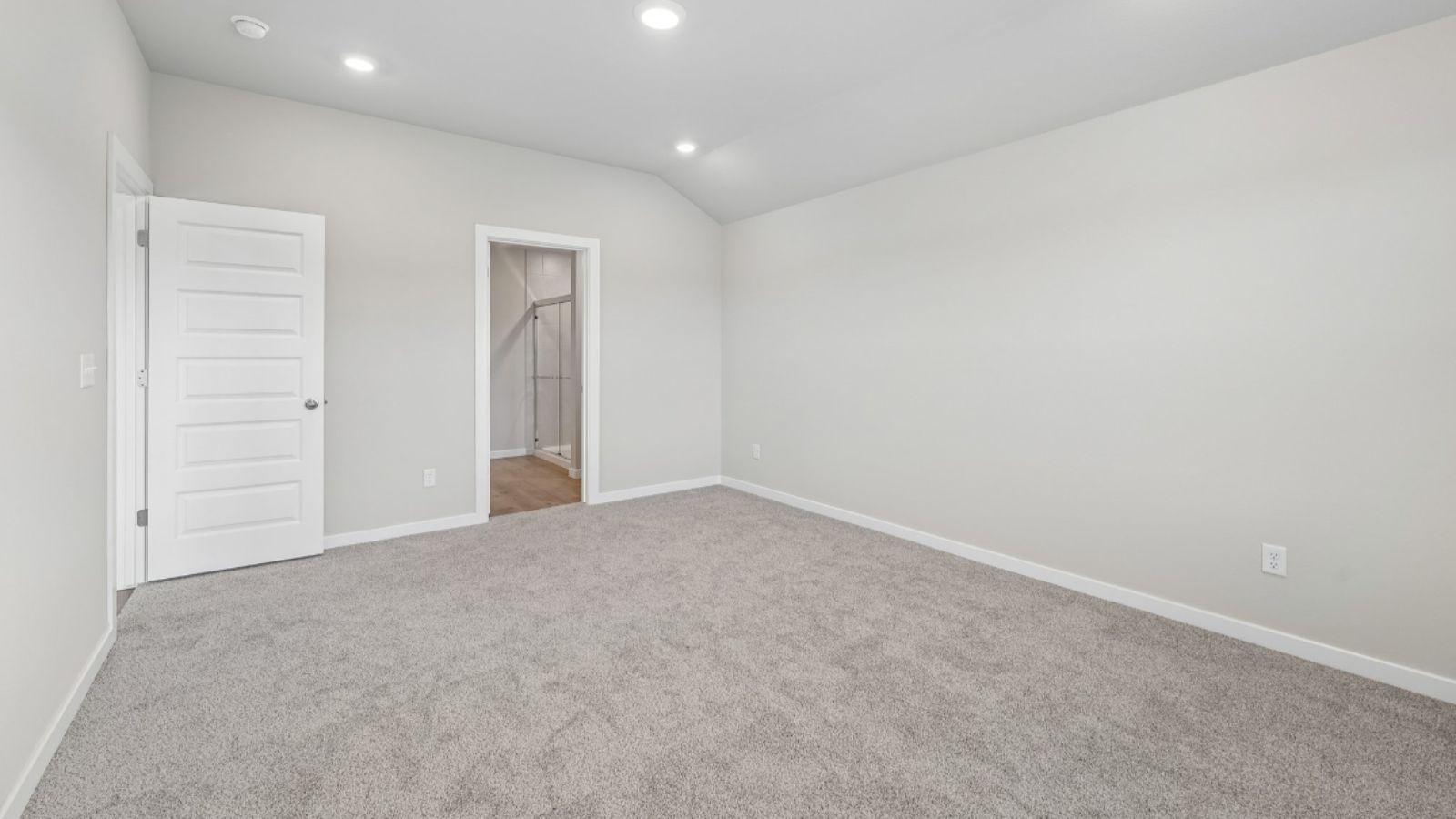 208 Washington Street Property Photo 14