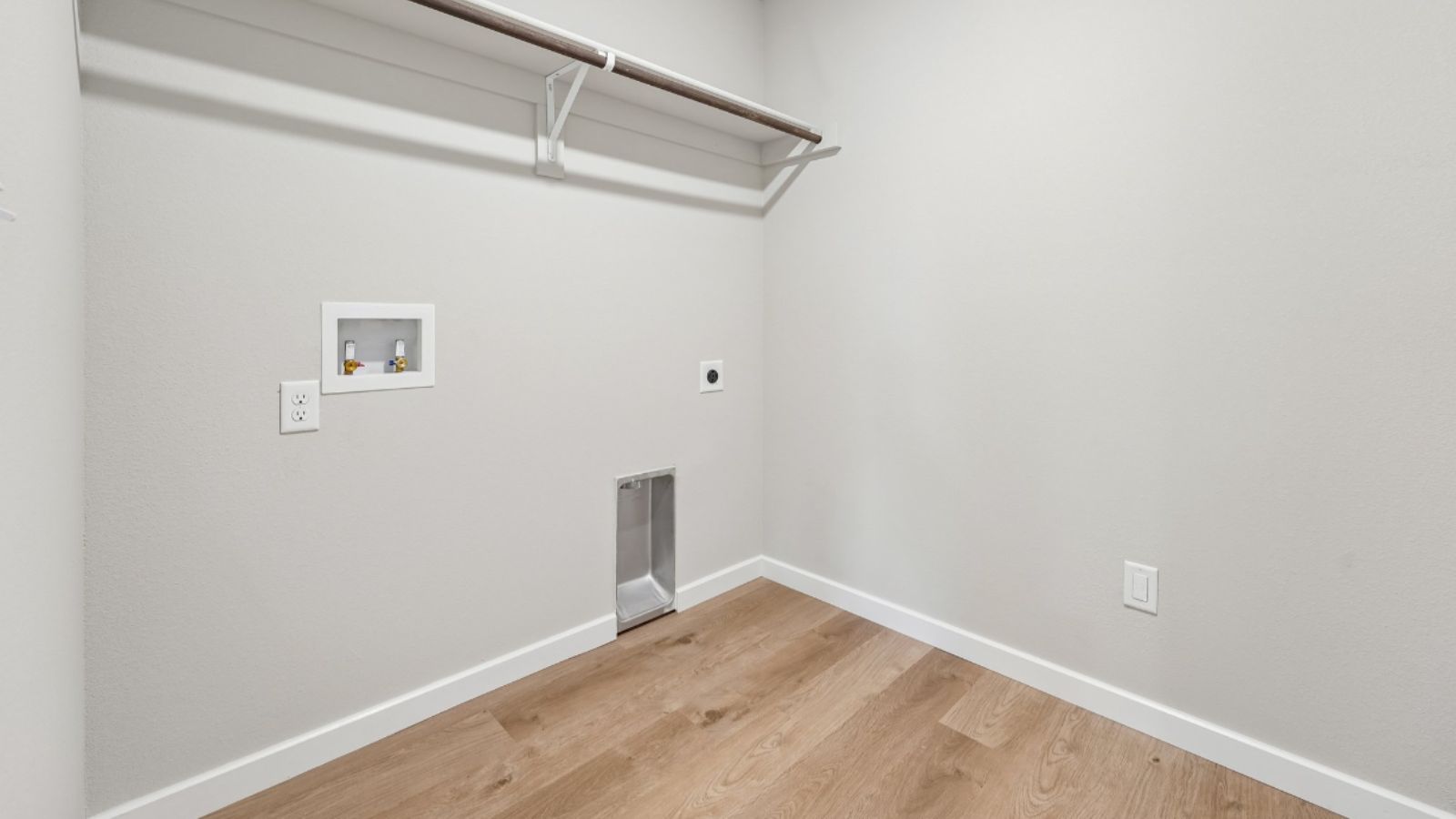 208 Washington Street Property Photo 19