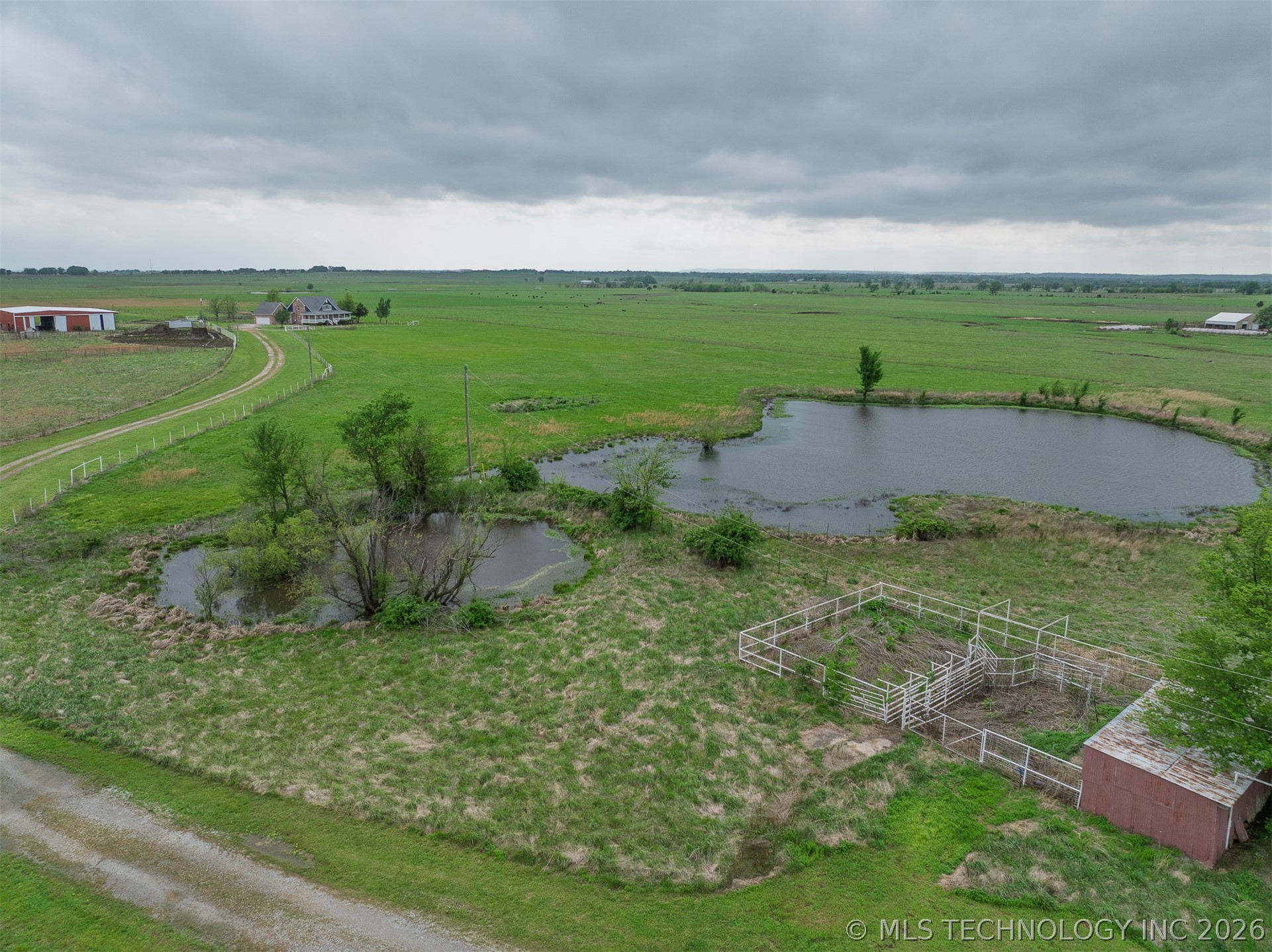 437703 E 340 Road Property Photo 17