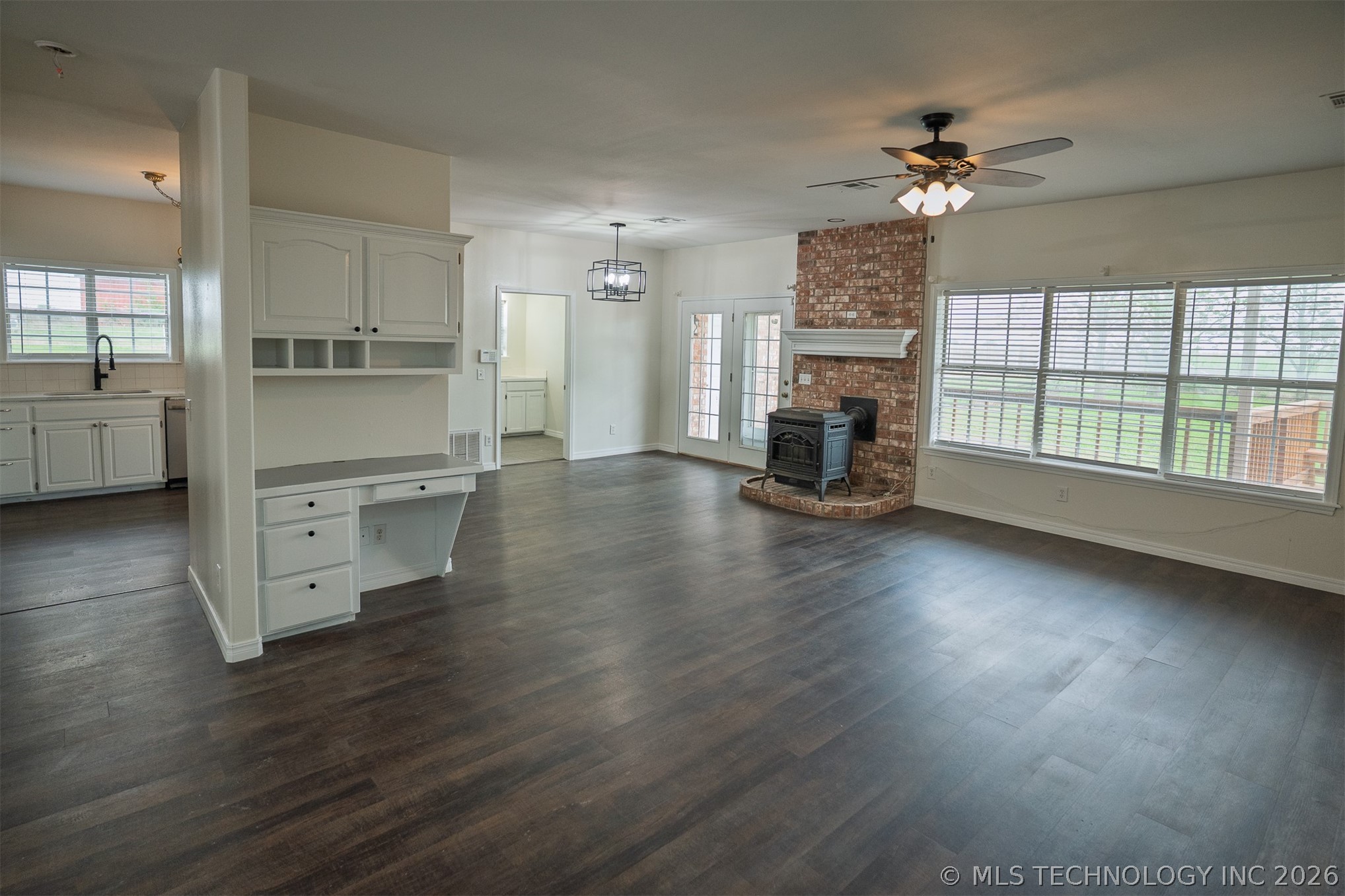 437703 E 340 Road Property Photo 38