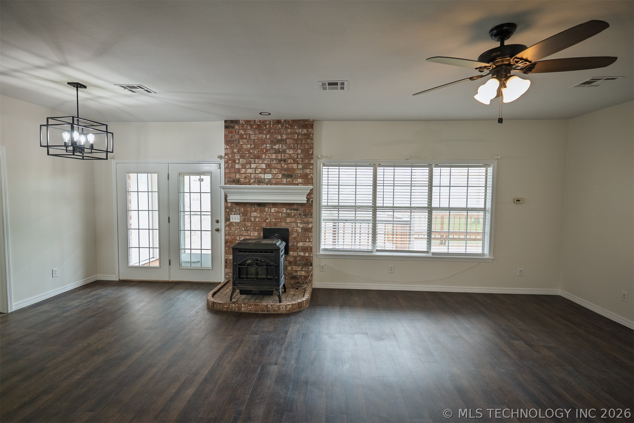 437703 E 340 Road Property Photo 39