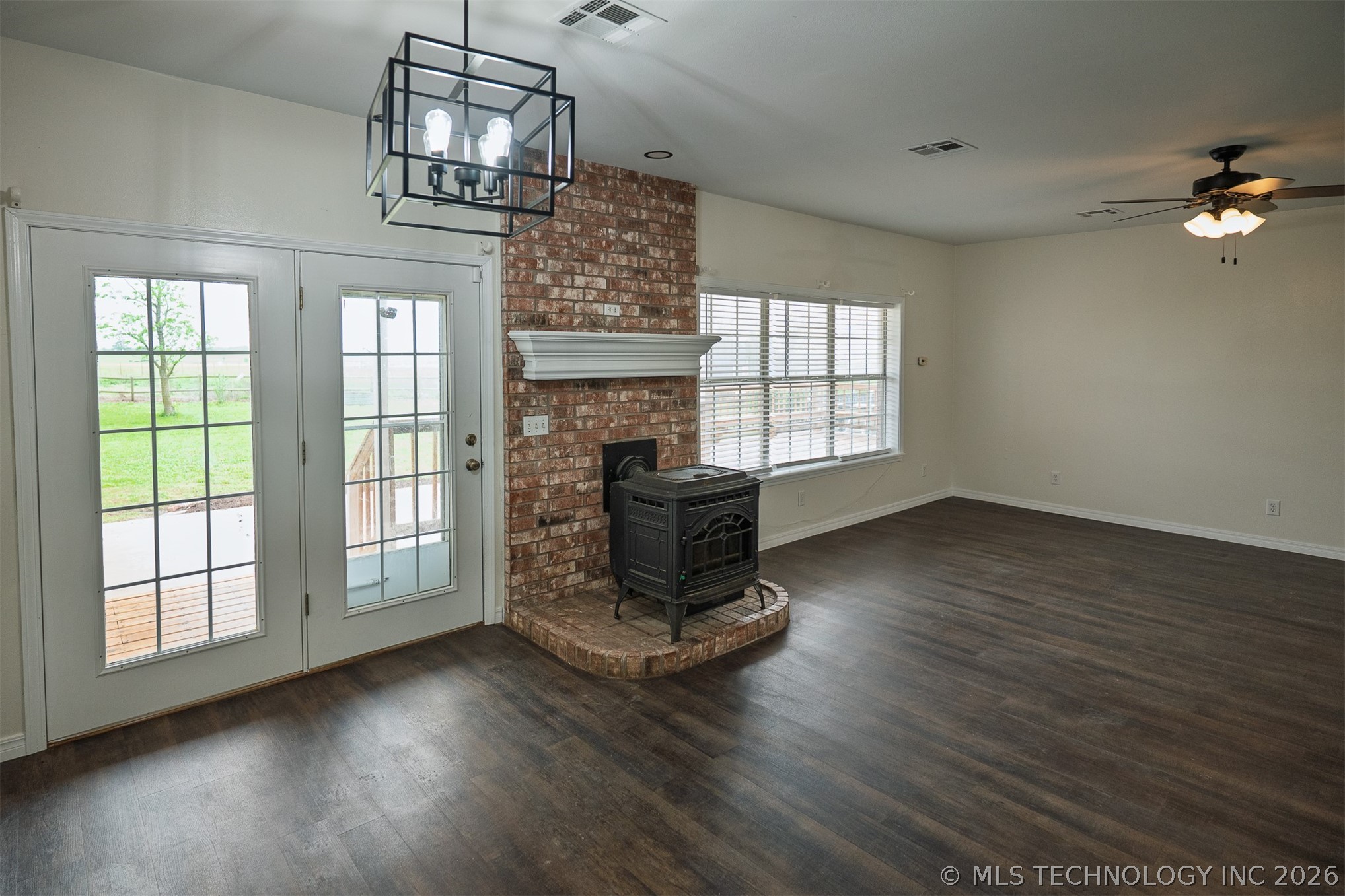 437703 E 340 Road Property Photo 40