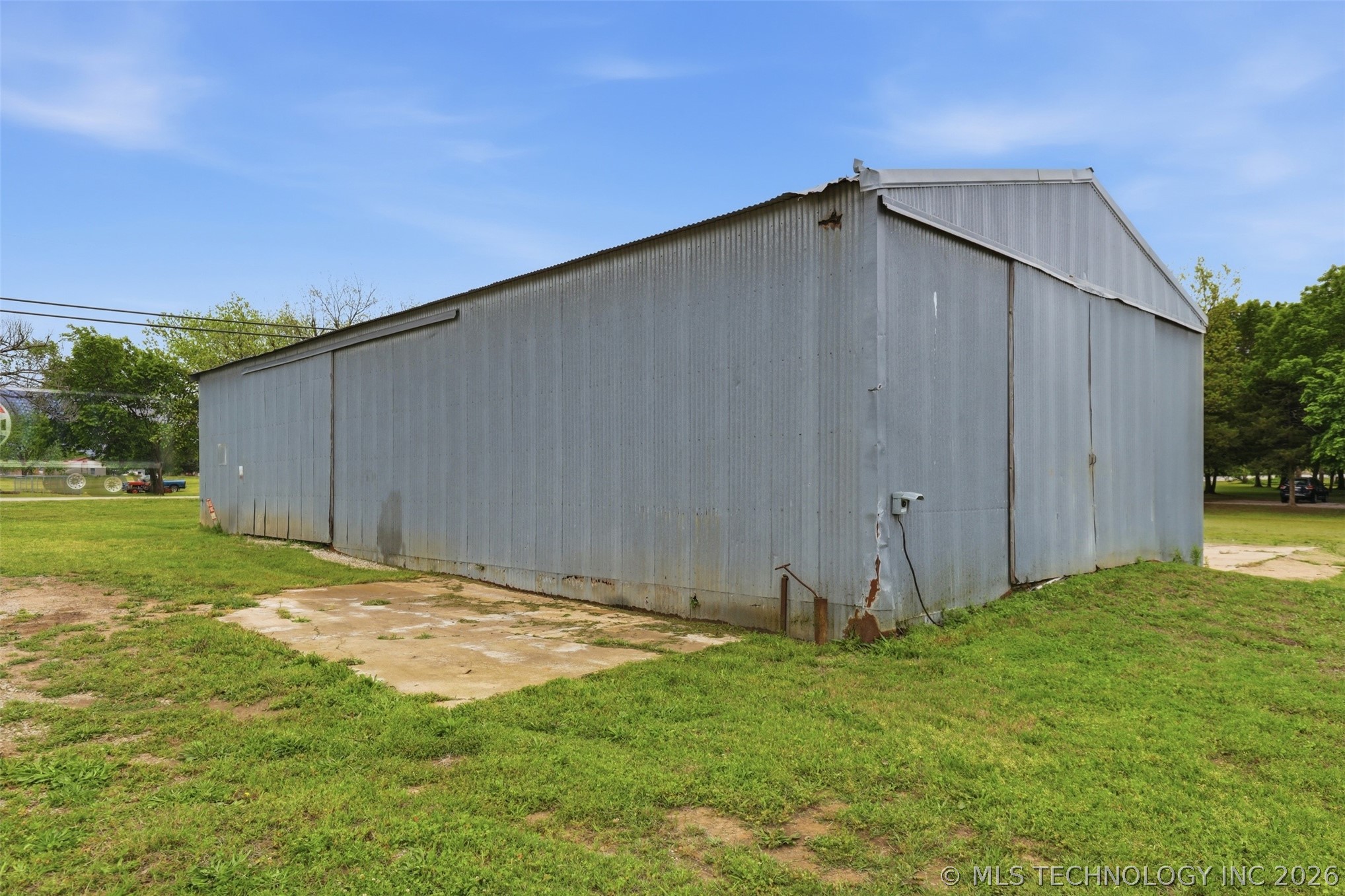 235 S Main Street Property Photo 5