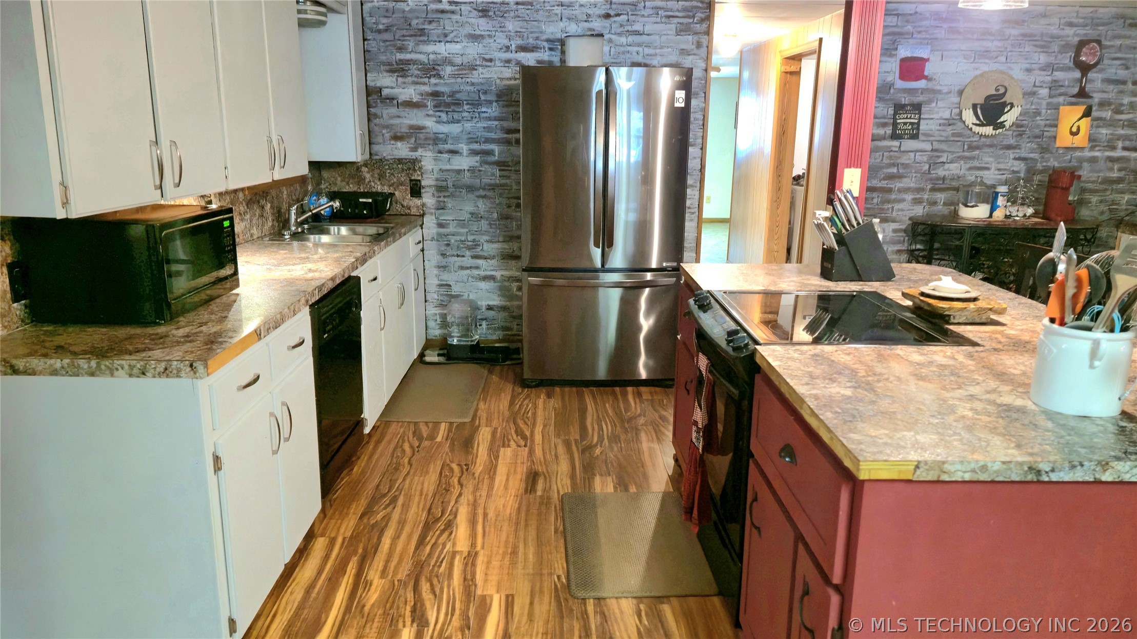 417566 E 1140 Road Property Photo 15
