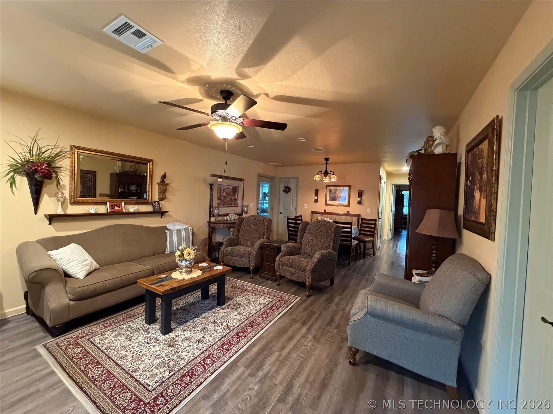 807 S Ross Avenue Property Photo 4
