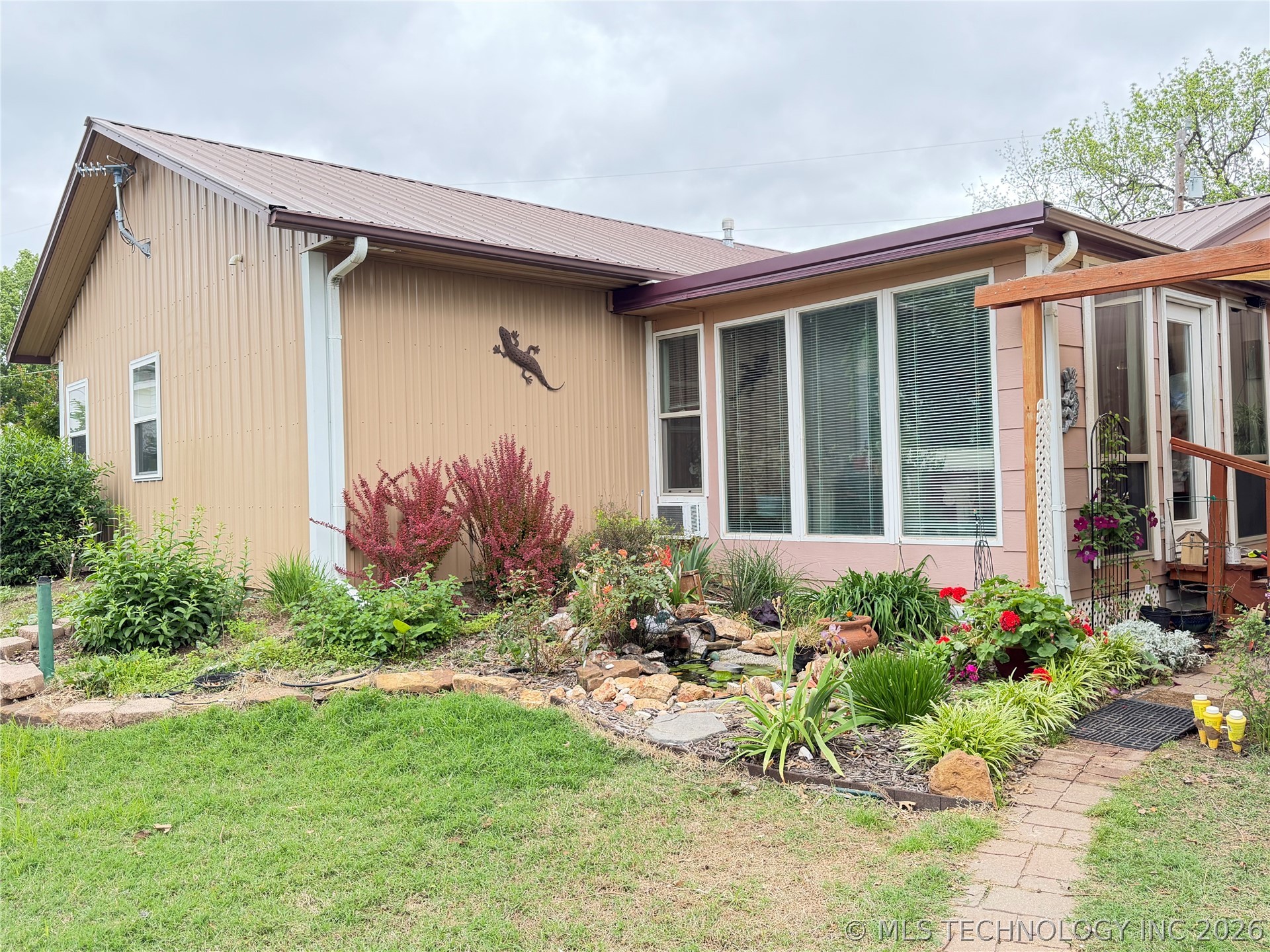 807 S Ross Avenue Property Photo 20