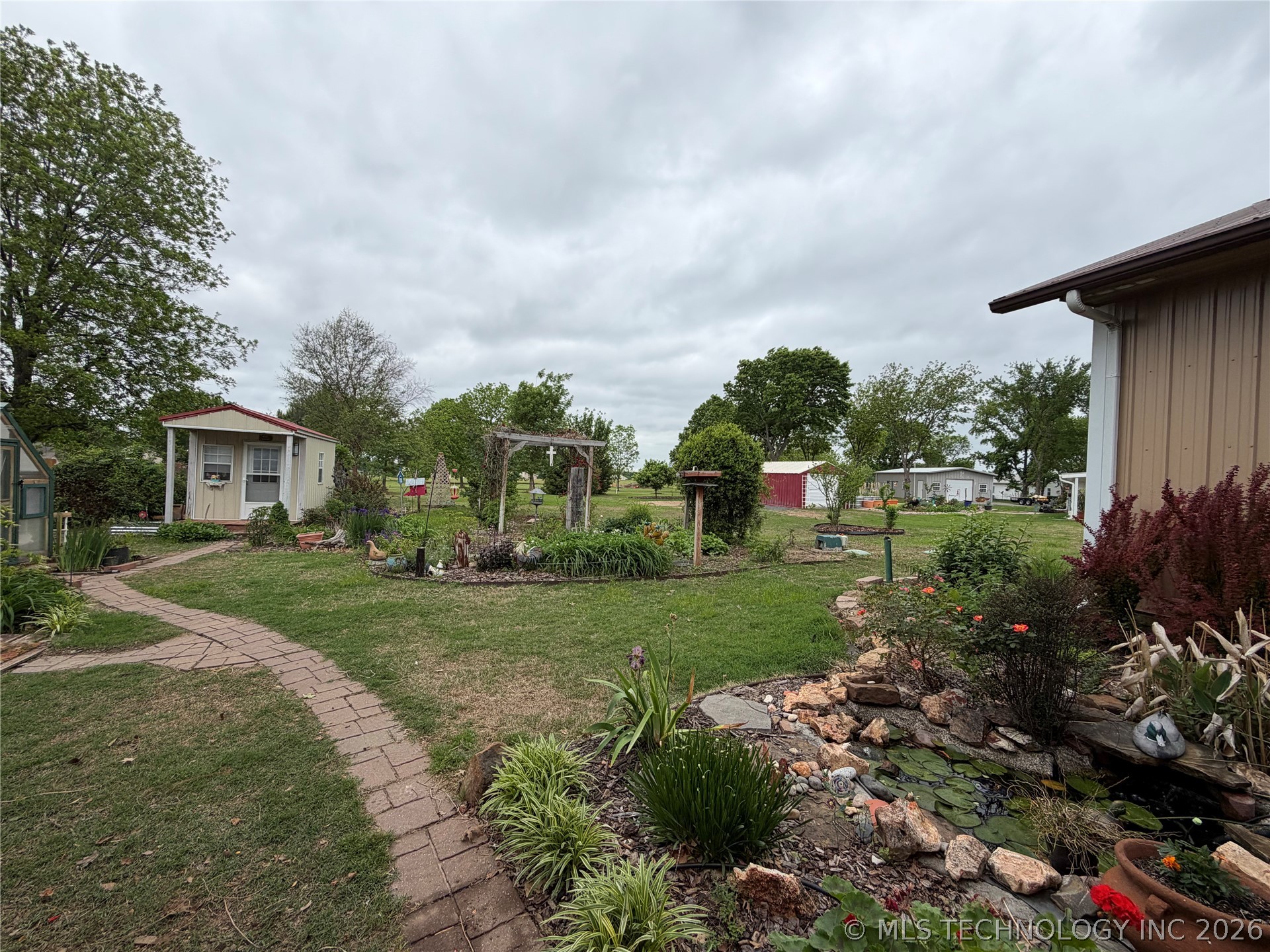 807 S Ross Avenue Property Photo 23