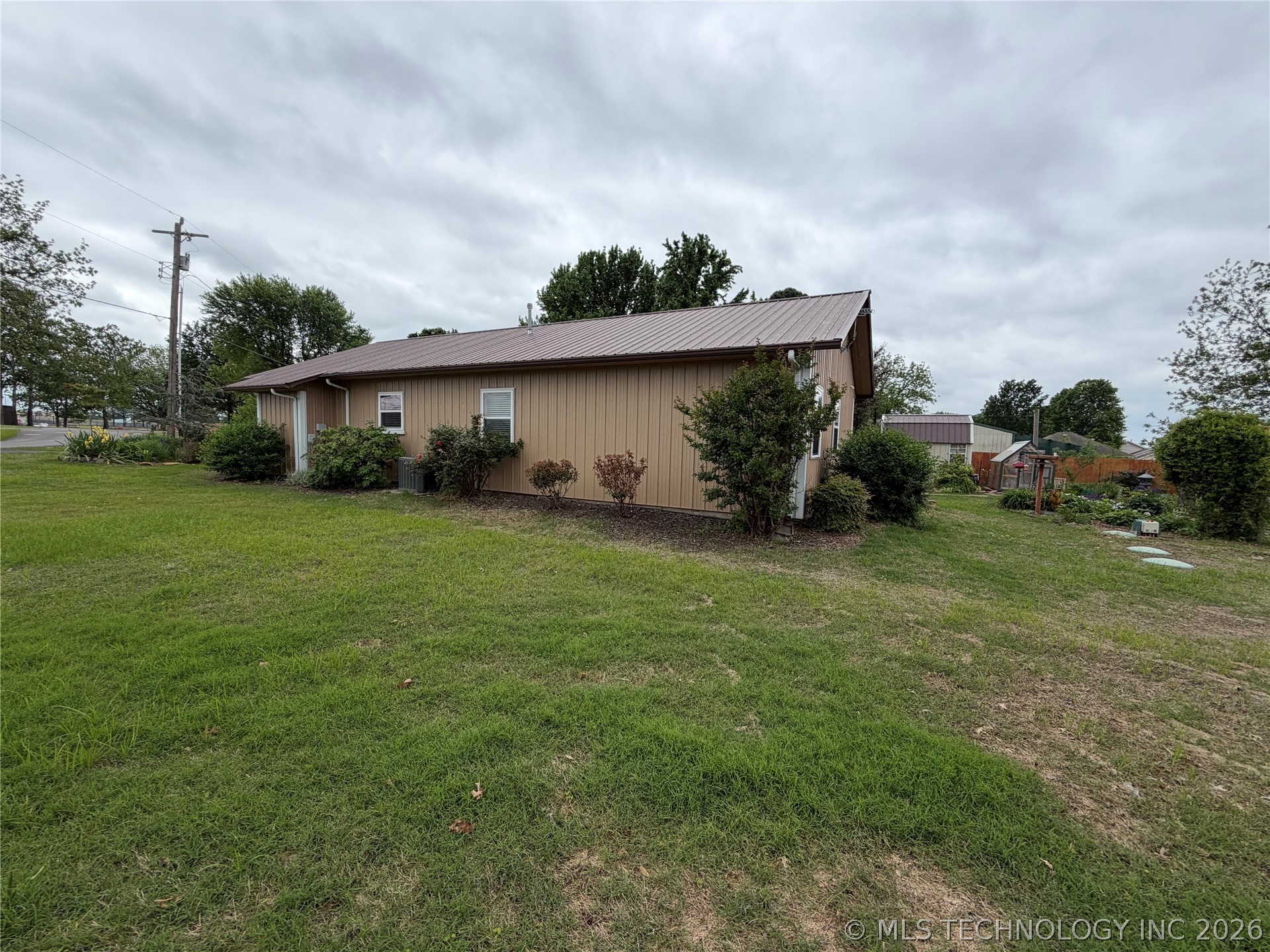 807 S Ross Avenue Property Photo 33