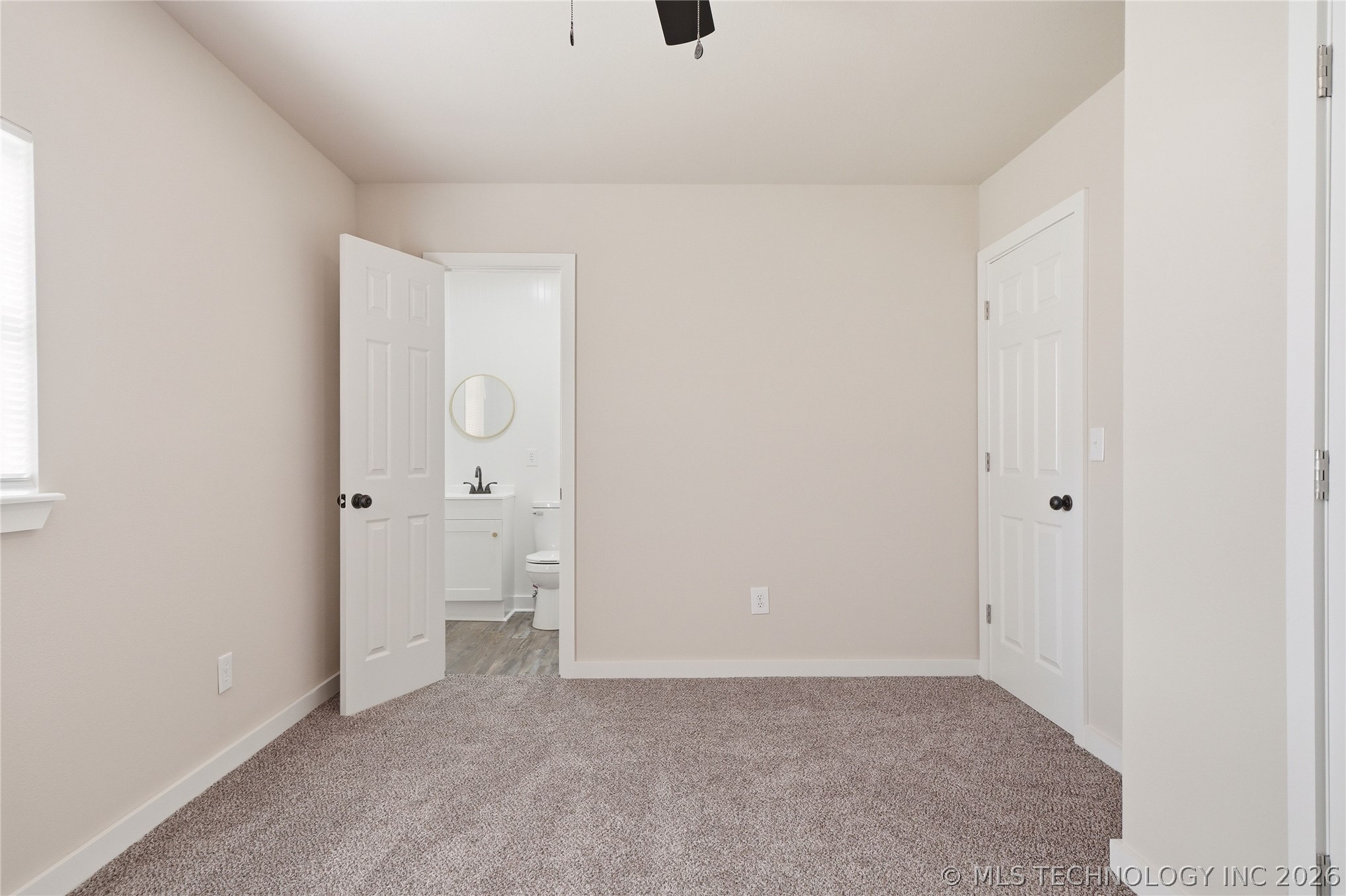 102 W Ruth Street Property Photo 27