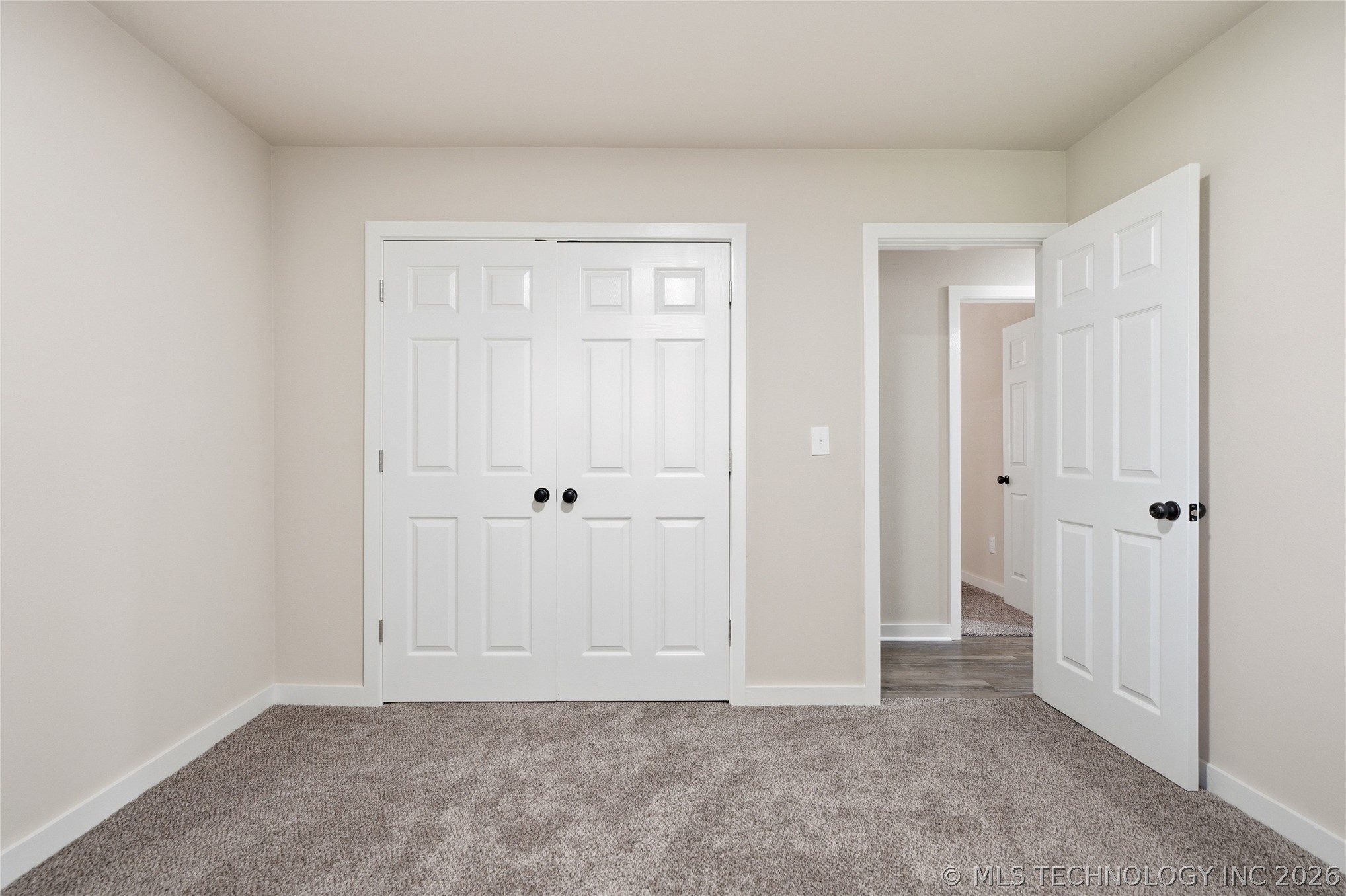 102 W Ruth Street Property Photo 32