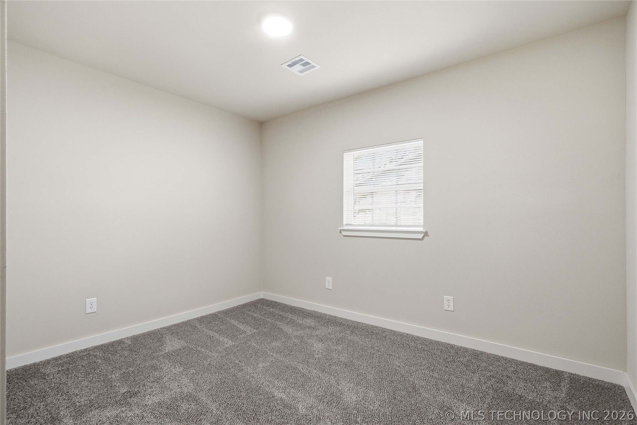 102 W Ruth Street Property Photo 33