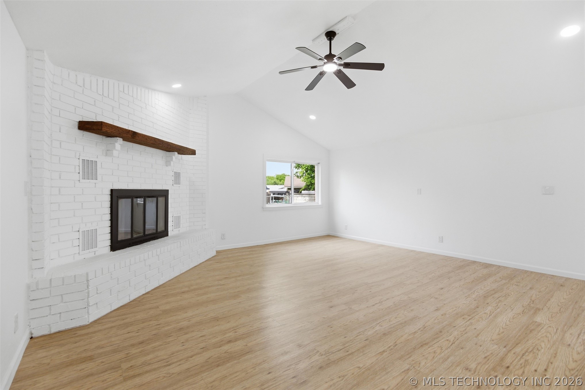3720 S 110th East Avenue Property Photo 6